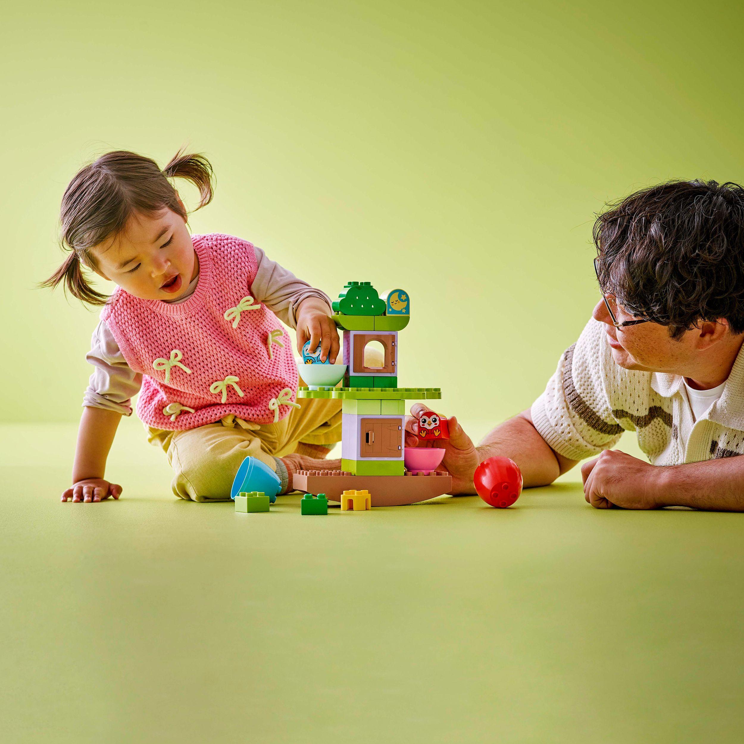 Voir la diapositive 7 : LEGO LEGO DUPLO My First 10440 Arbre qui se Balance et s’Empile - Jouet Interactif pour Bébés