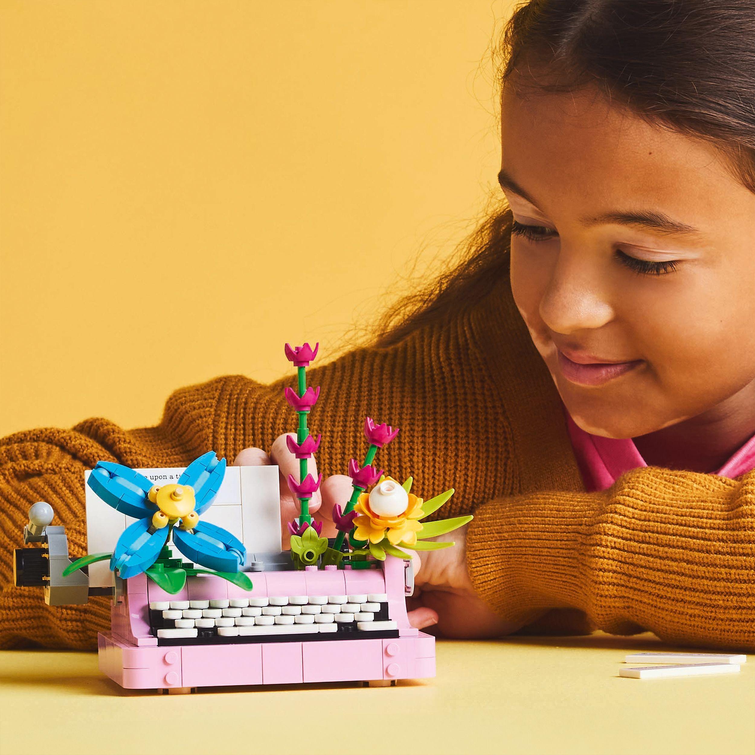 Voir la diapositive 7 : LEGO LEGO Creator 31169 3-en-1 La Machine à Écrire avec des Fleurs - Jeu Fille ou Garçon 8 ans