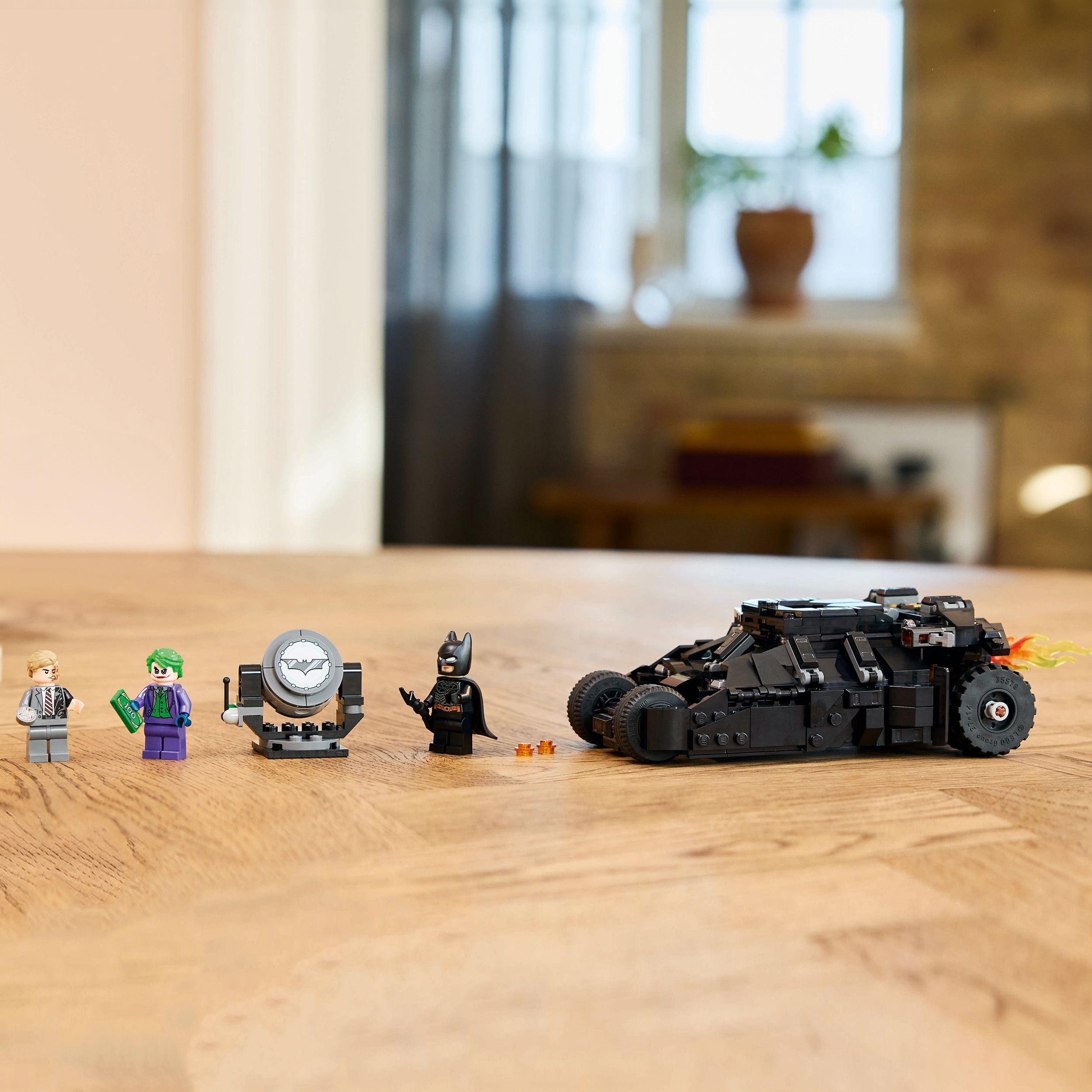Voir la diapositive 6 : LEGO DC Batman 76303 La Batmobile Tumbler de Batman contre Double-Face et Le Joker - Jouet
