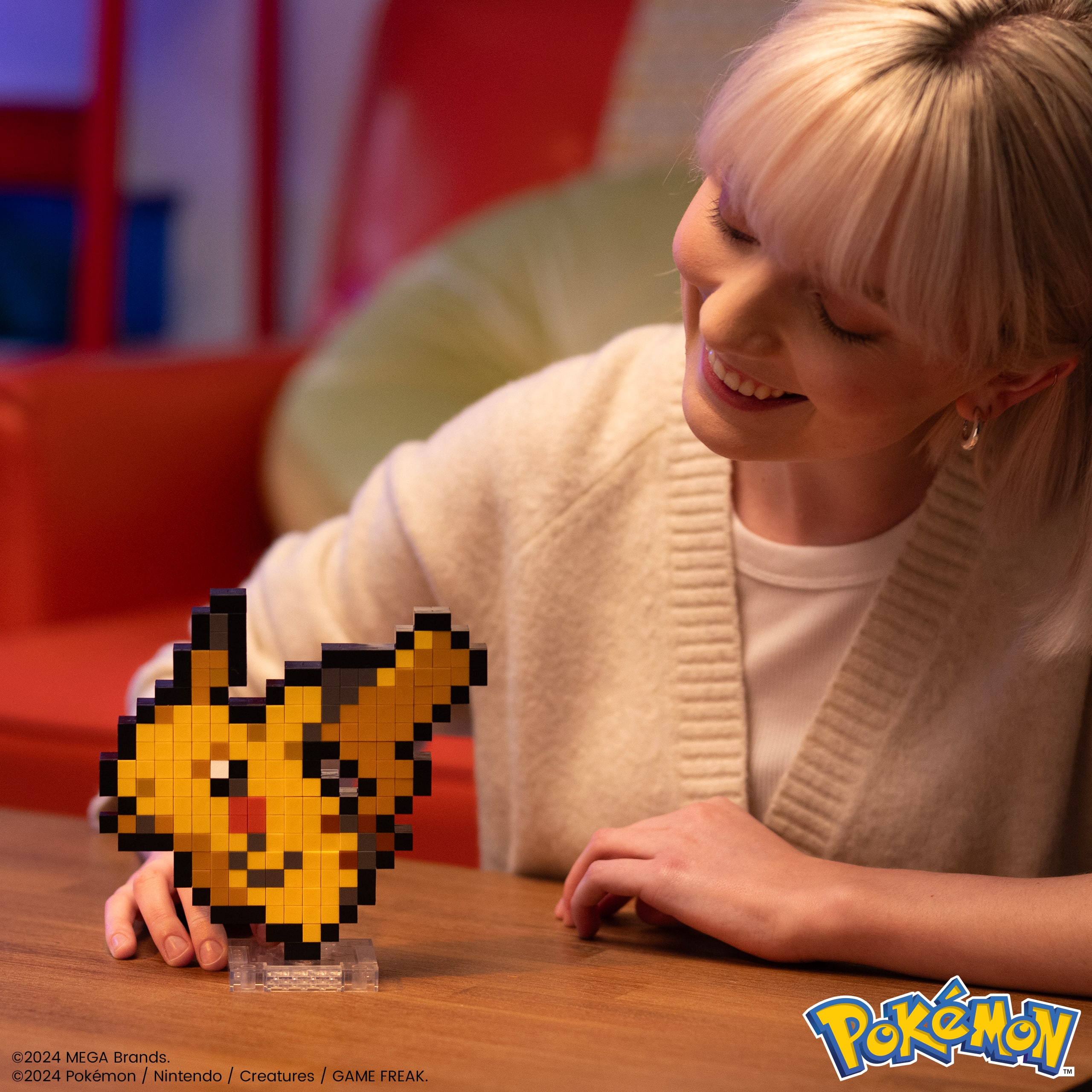 Voir la diapositive 8 : MATTEL Pixel Art Pikachu