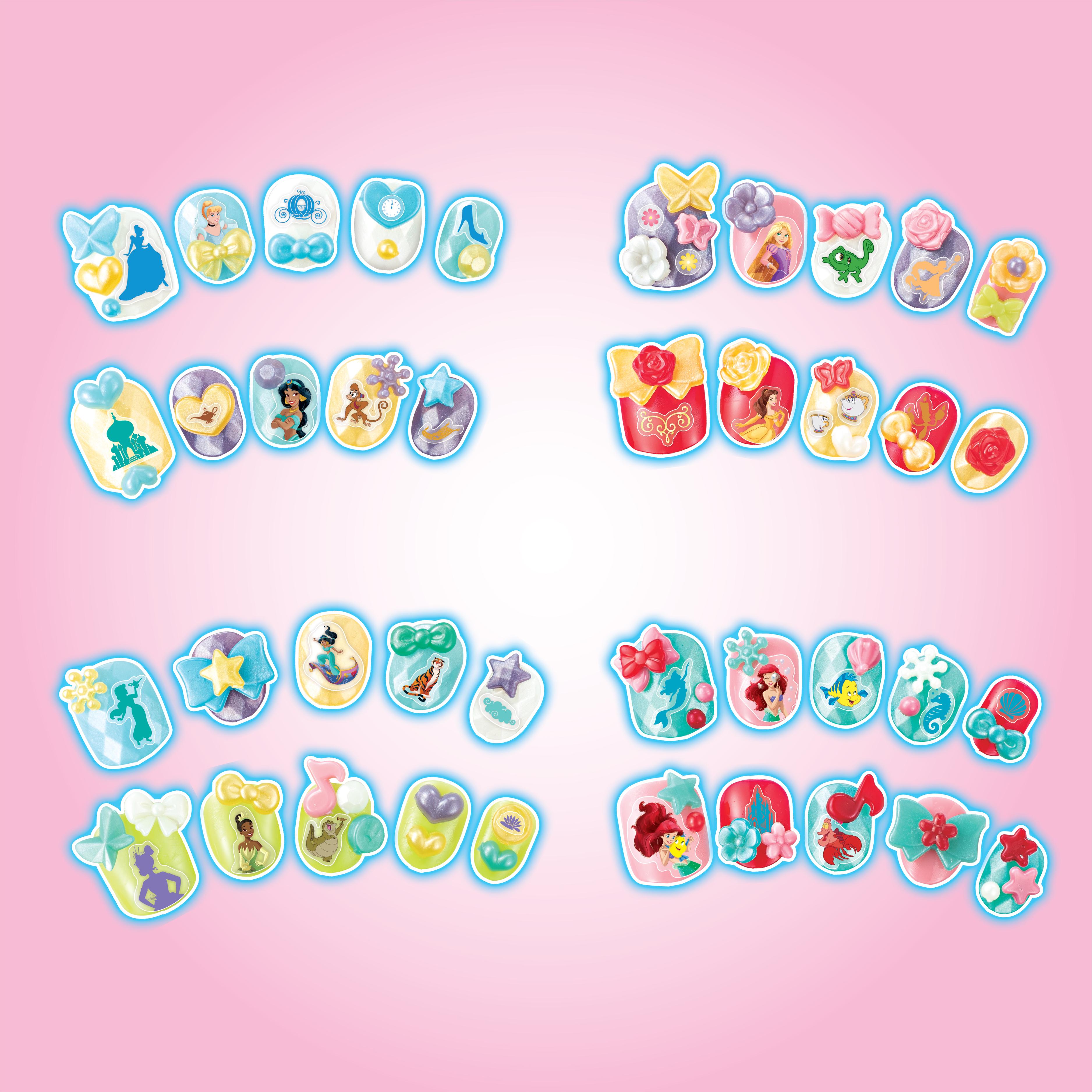 Voir la diapositive 3 : EPOCH D'ENFANCE Le Coffret de manucure Aquabeads Princesse Disney