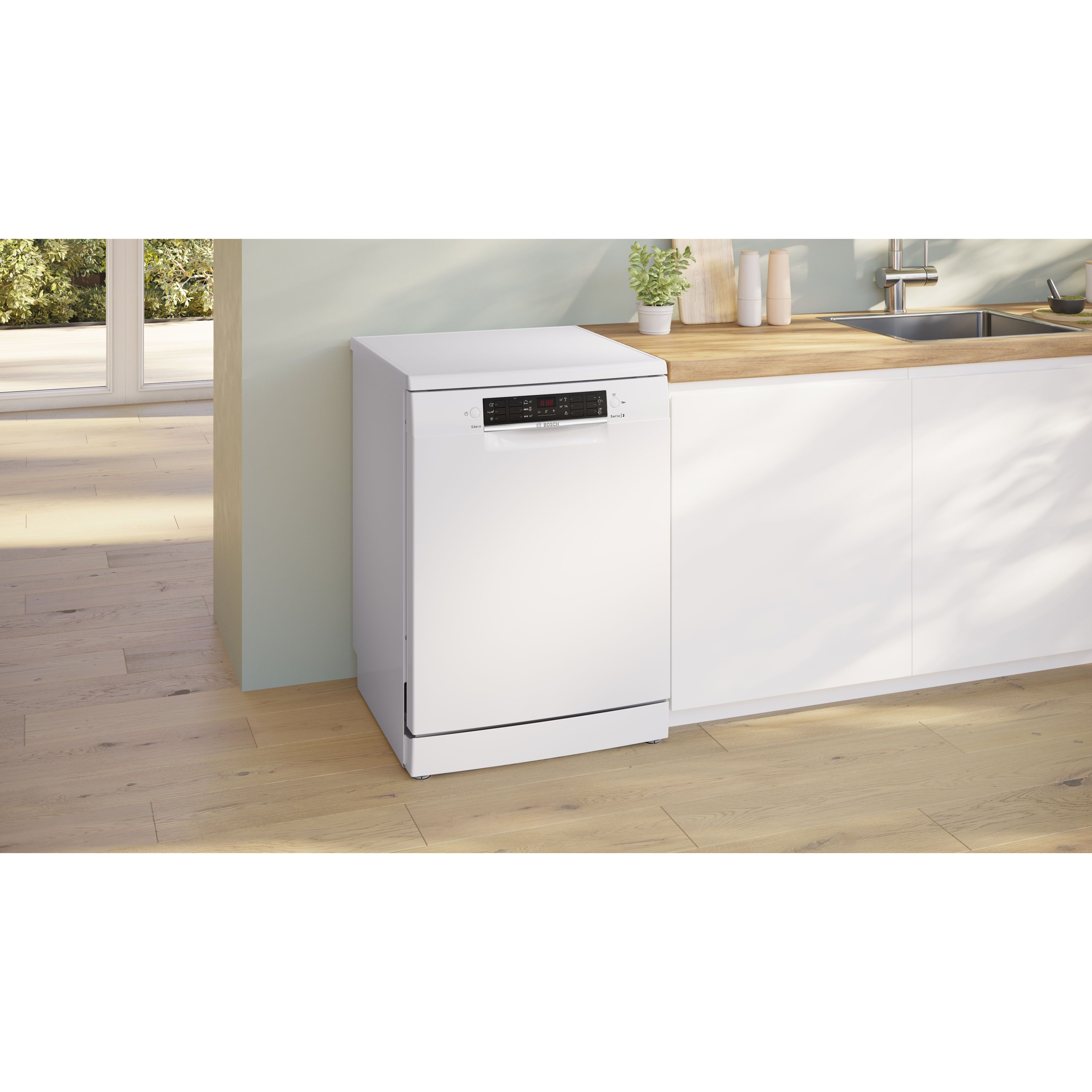 Voir la diapositive 7 : BOSCH Lave vaisselle pose libre SMS26AW01F, 60 cm, 12 couverts, 48 dB, E