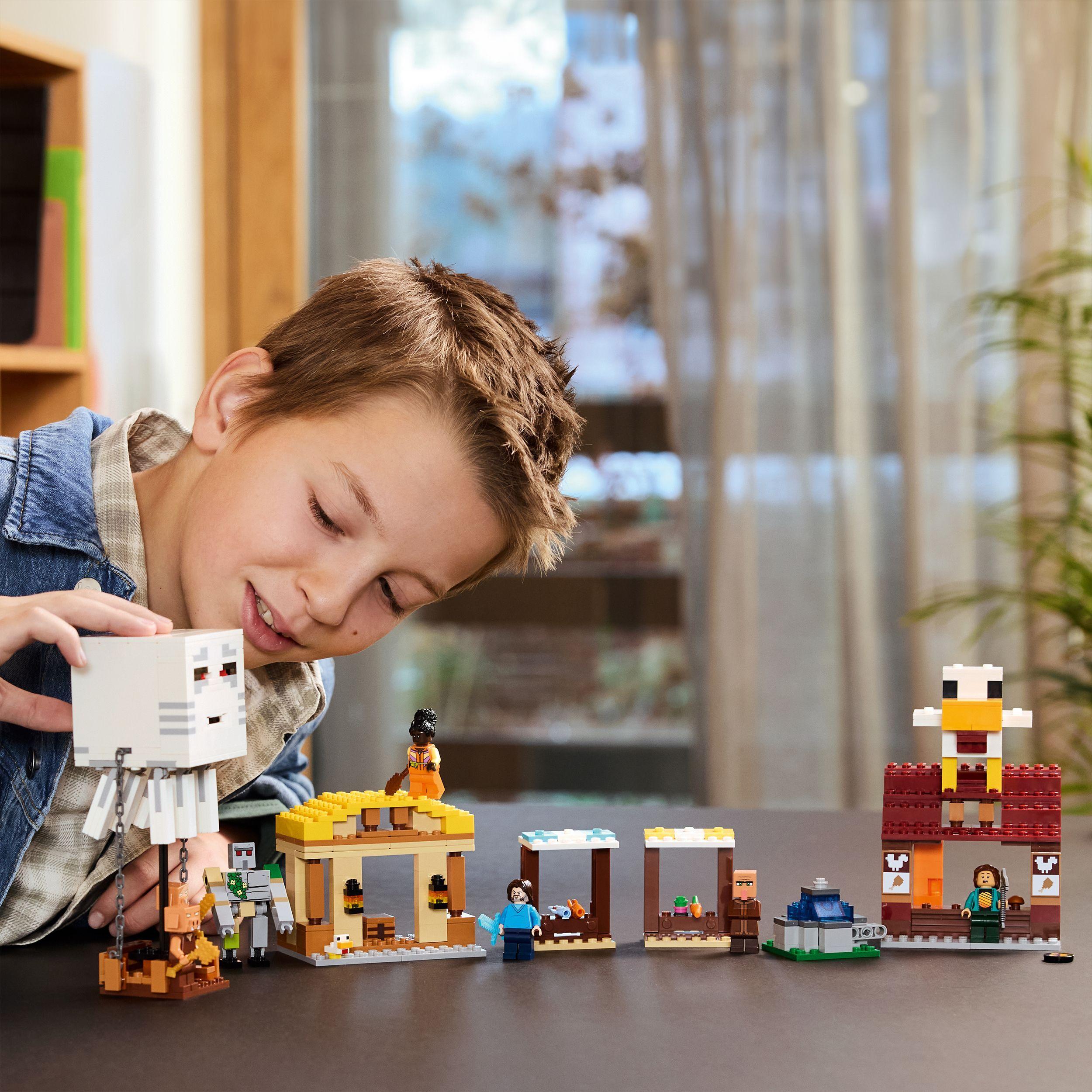 Voir la diapositive 7 : LEGO Minecraft 21273 Les Ghasts à l’Attaque du Village - Jeu pour garçon dès 10 ans