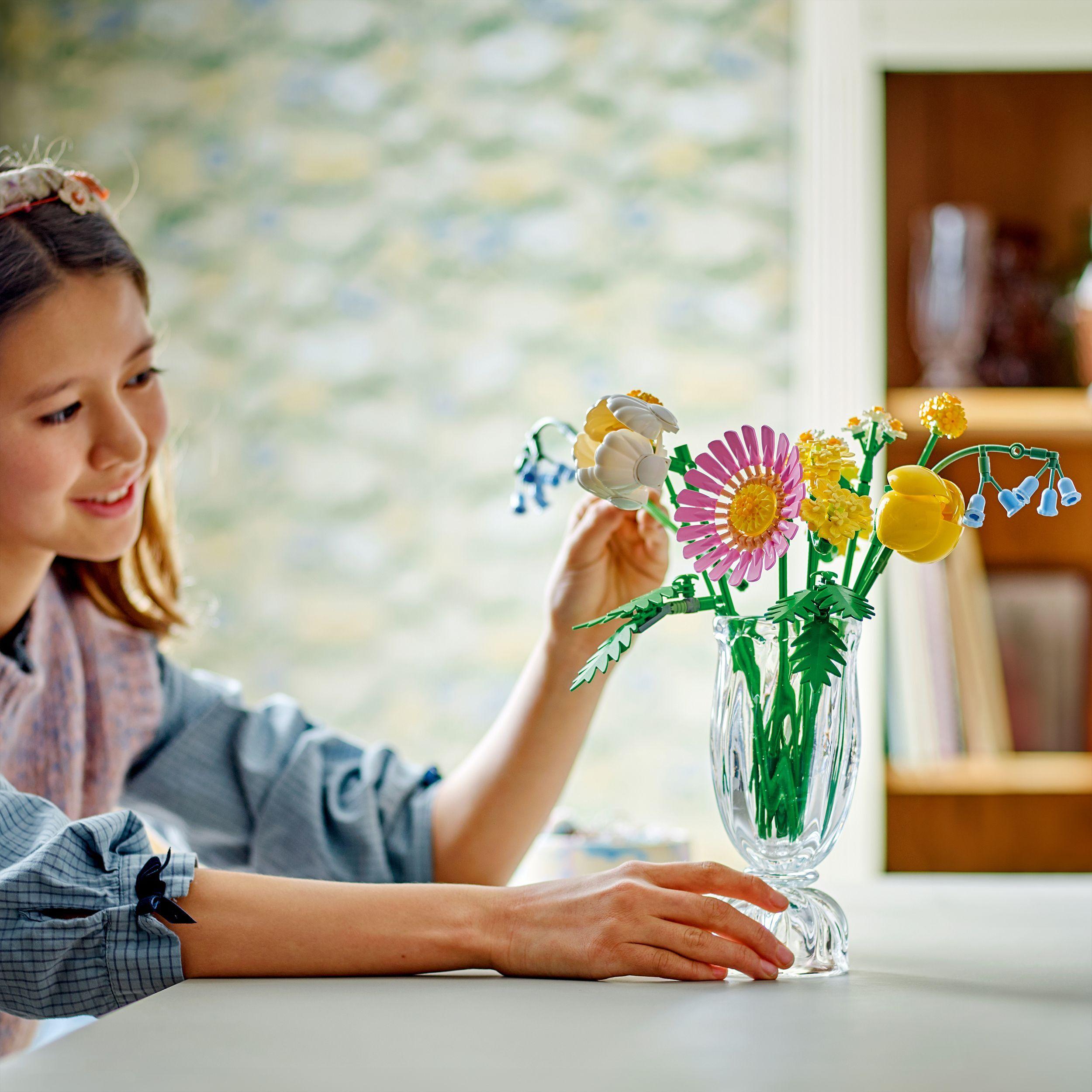 Voir la diapositive 7 : LEGO Botanicals 10347 Petit Bouquet Ensoleillé - Fleurs Artificielles - Jouet dès 9 ans