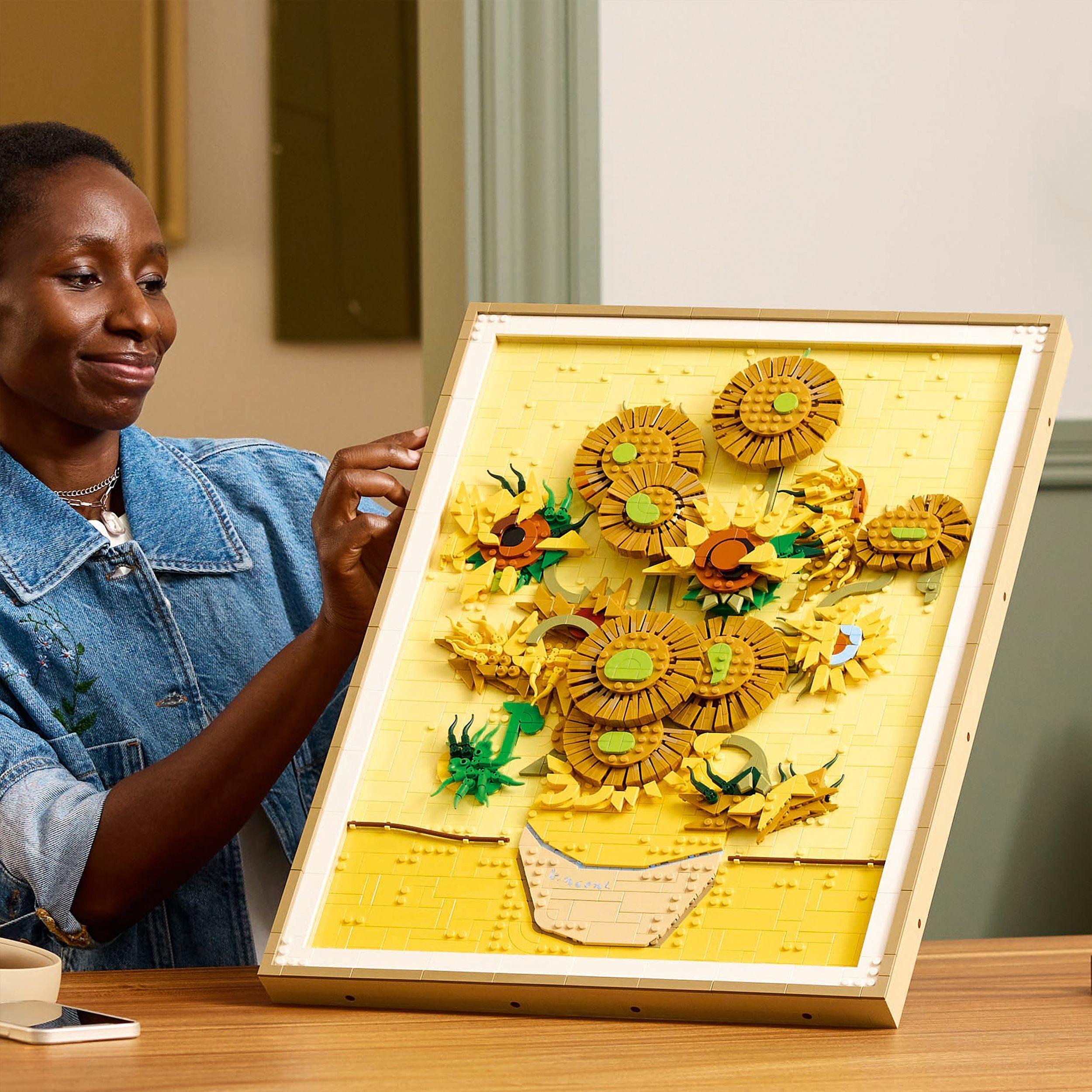 Voir la diapositive 7 : LEGO Art 31215 Vincent van Gogh – Les Tournesols - Tableau mural, Construction pour adulte