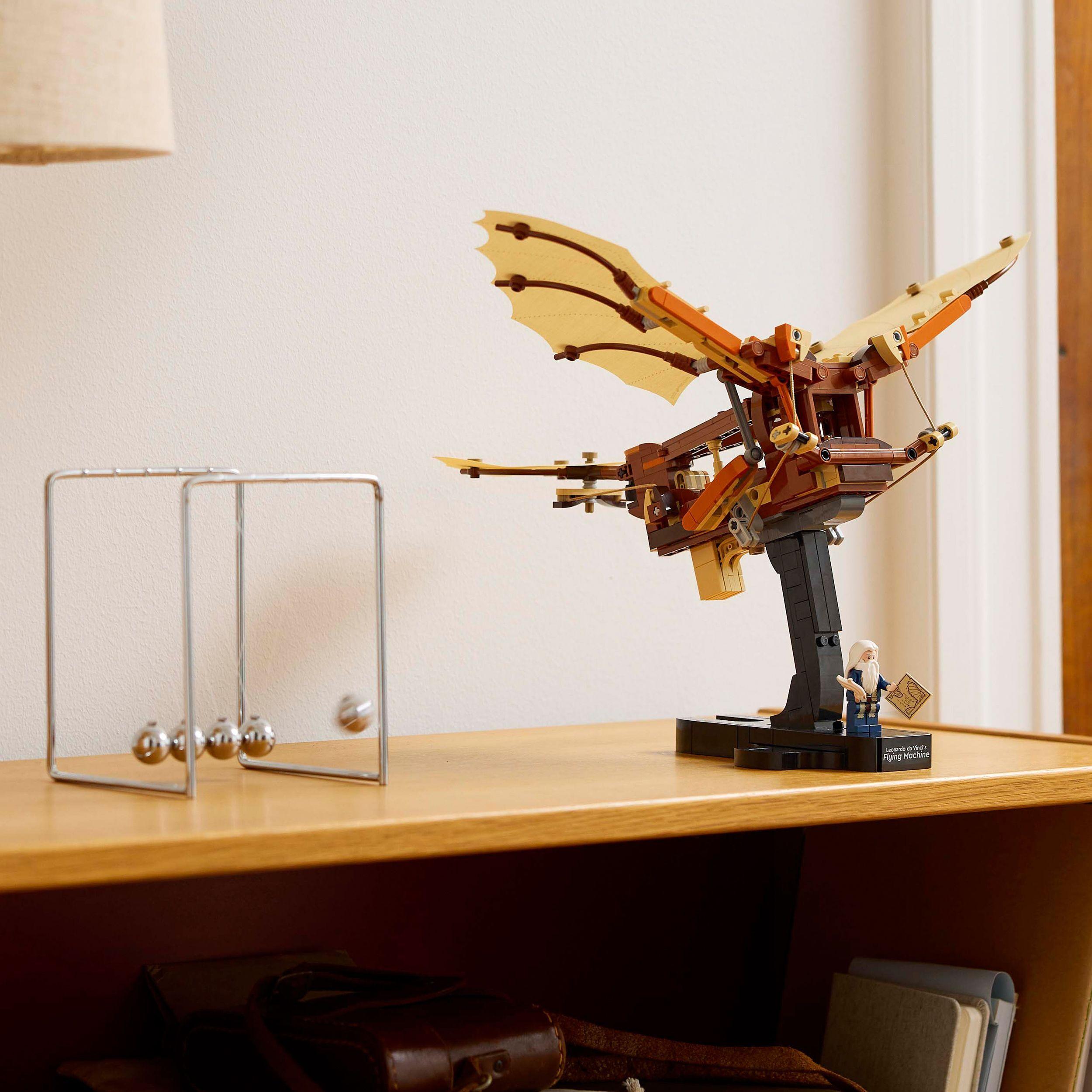 Voir la diapositive 4 : LEGO LEGO Icons 10363 La machine volante de Léonard de Vinci - Décoration pour adultes