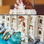 Voir la diapositive 4 : LEGO Architecture 21062 - Fontaine de Trevi