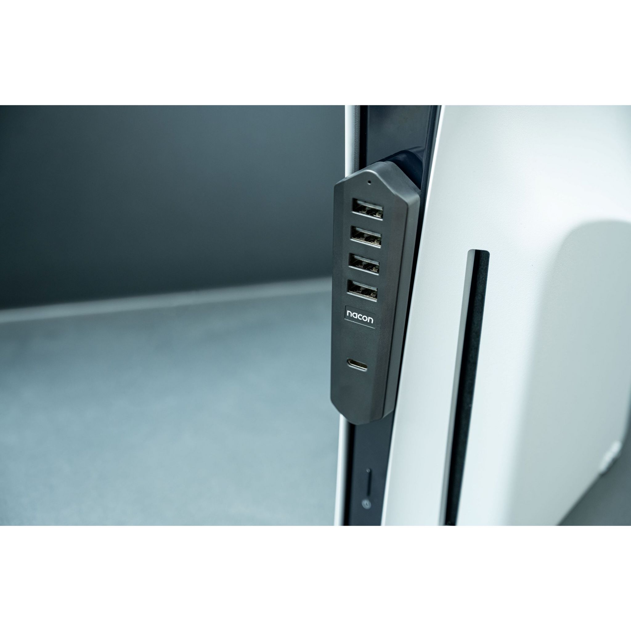 Voir la diapositive 4 : BIGBEN Station Hub USB Noir pour PS5 Slim