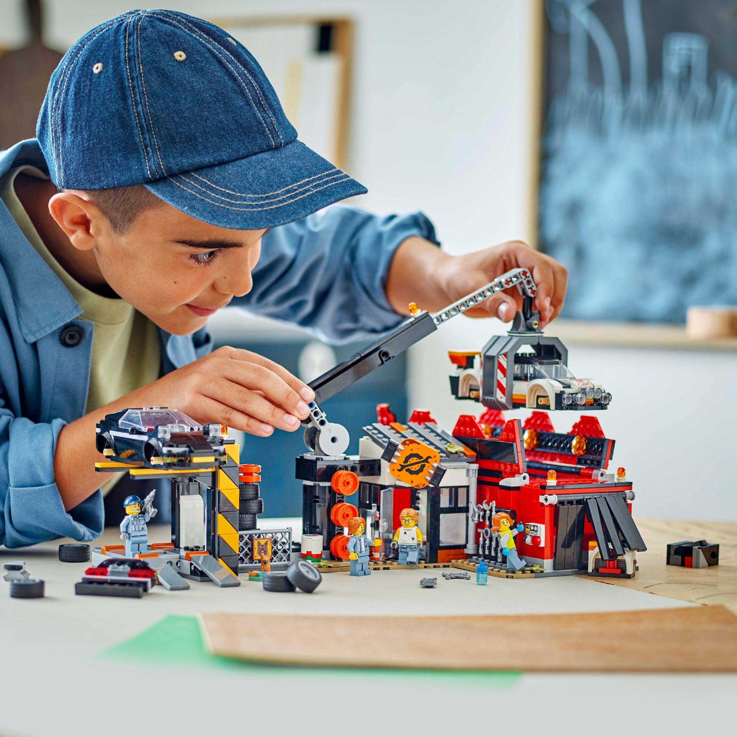 Voir la diapositive 7 : LEGO City 60472 - Casse automobile