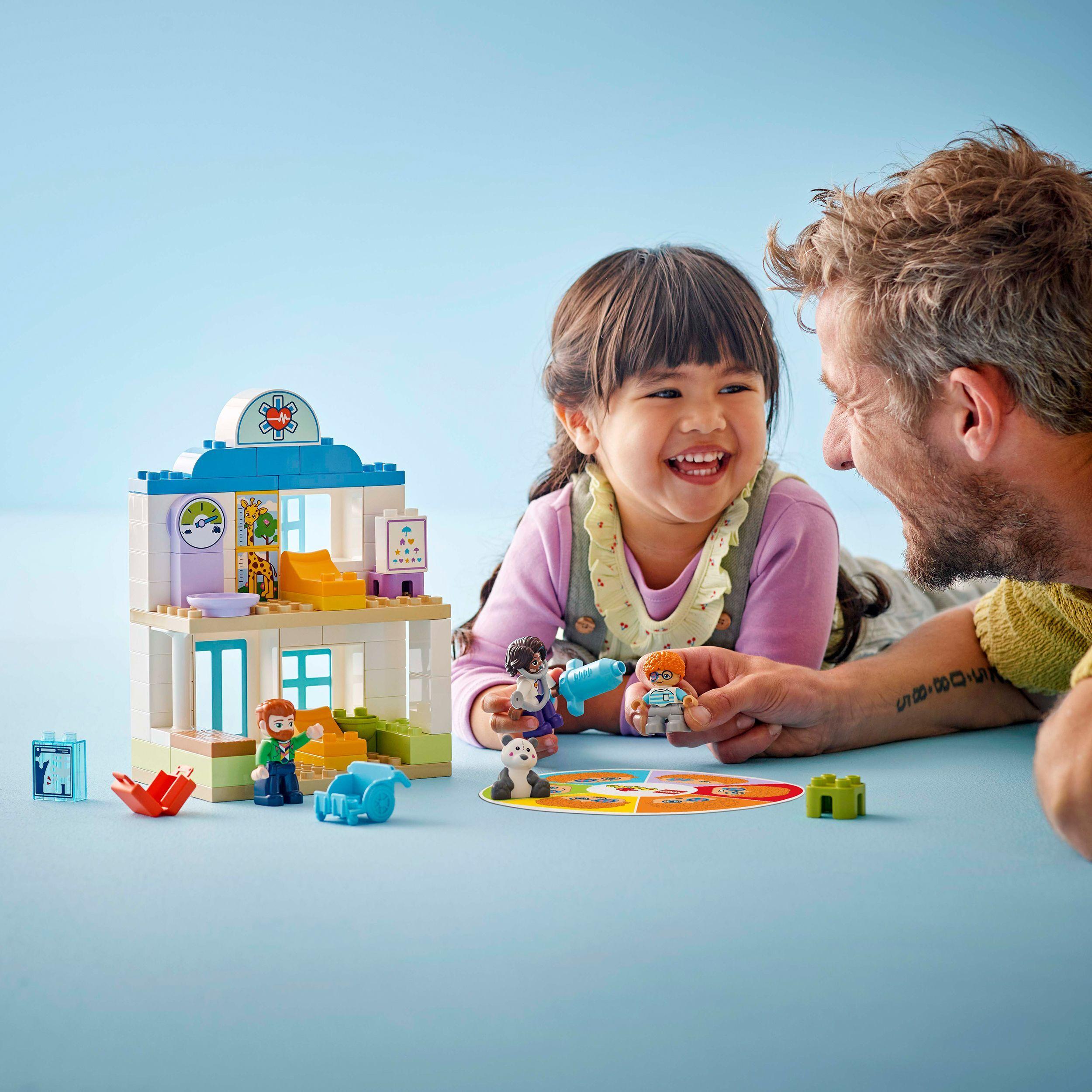 Voir la diapositive 7 : LEGO Duplo 10449 - Première visite chez le médecin