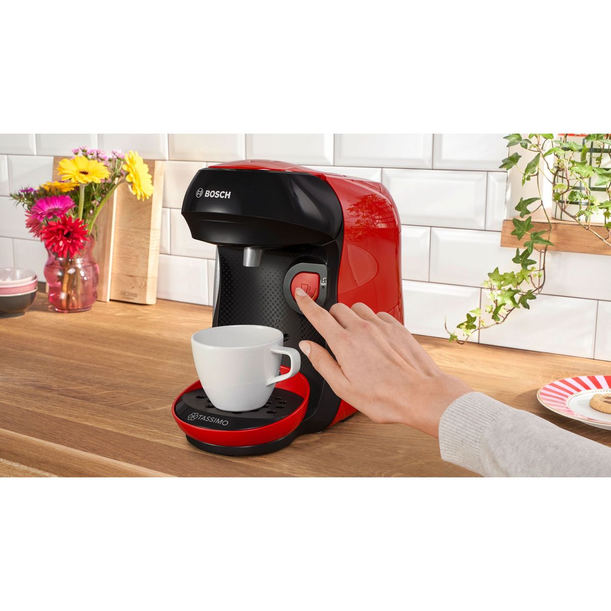 BOSCH Machine à café multi-boissons Tassimo TAS103E - Rouge et noir