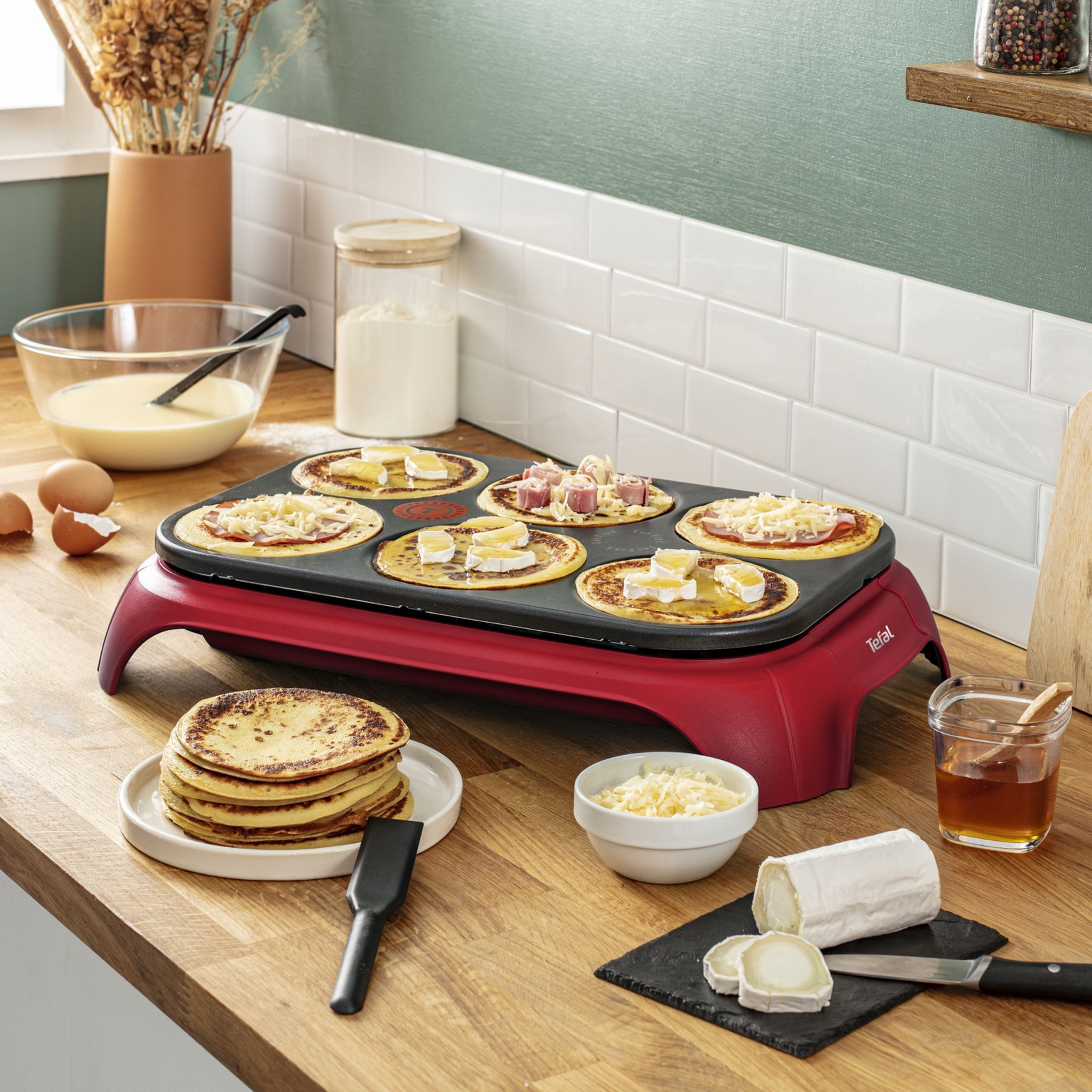 Voir la diapositive 8 : TEFAL Appareil à crêpes PY55C5FO - Rouge