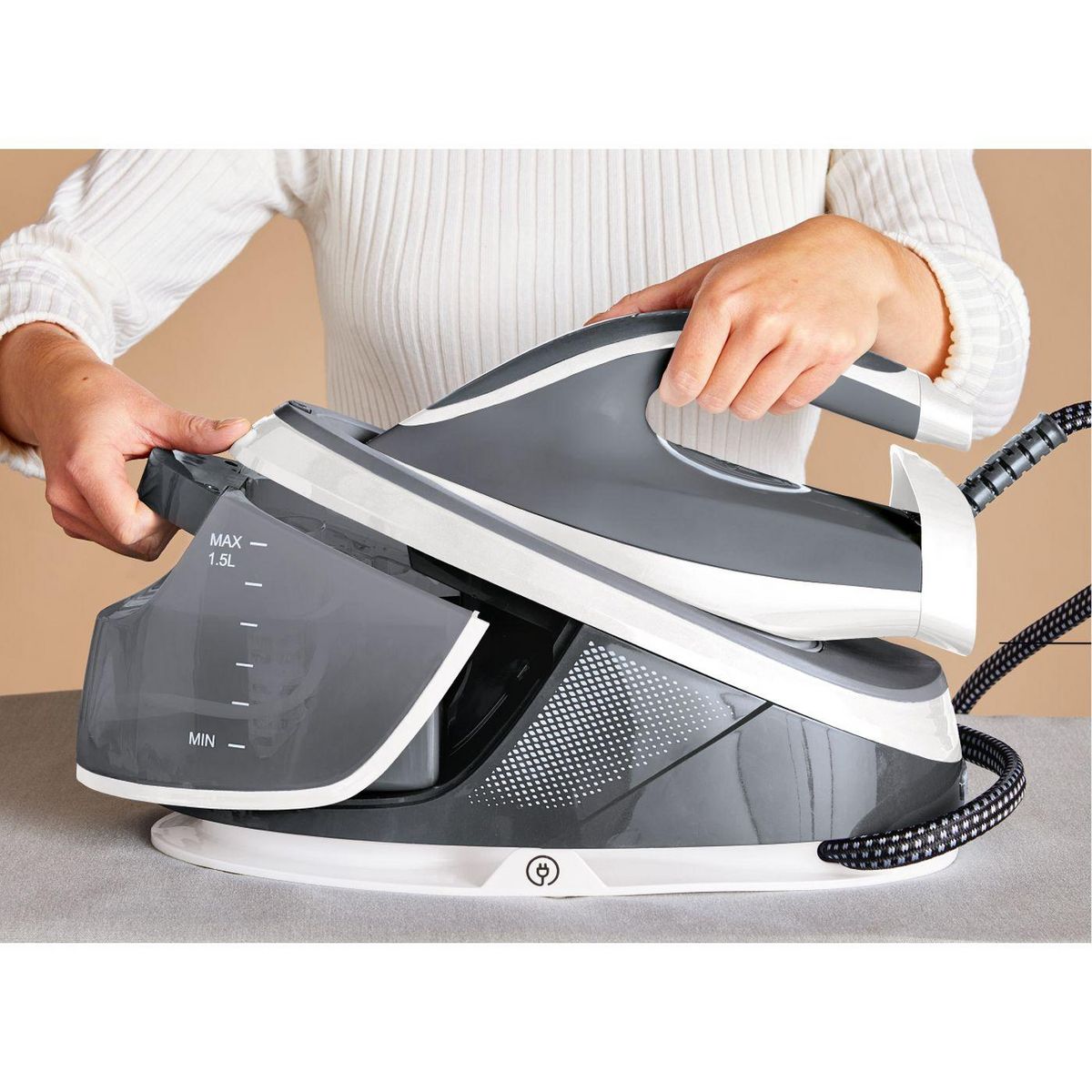 QILIVE Centrale vapeur Q.5702 - Gris