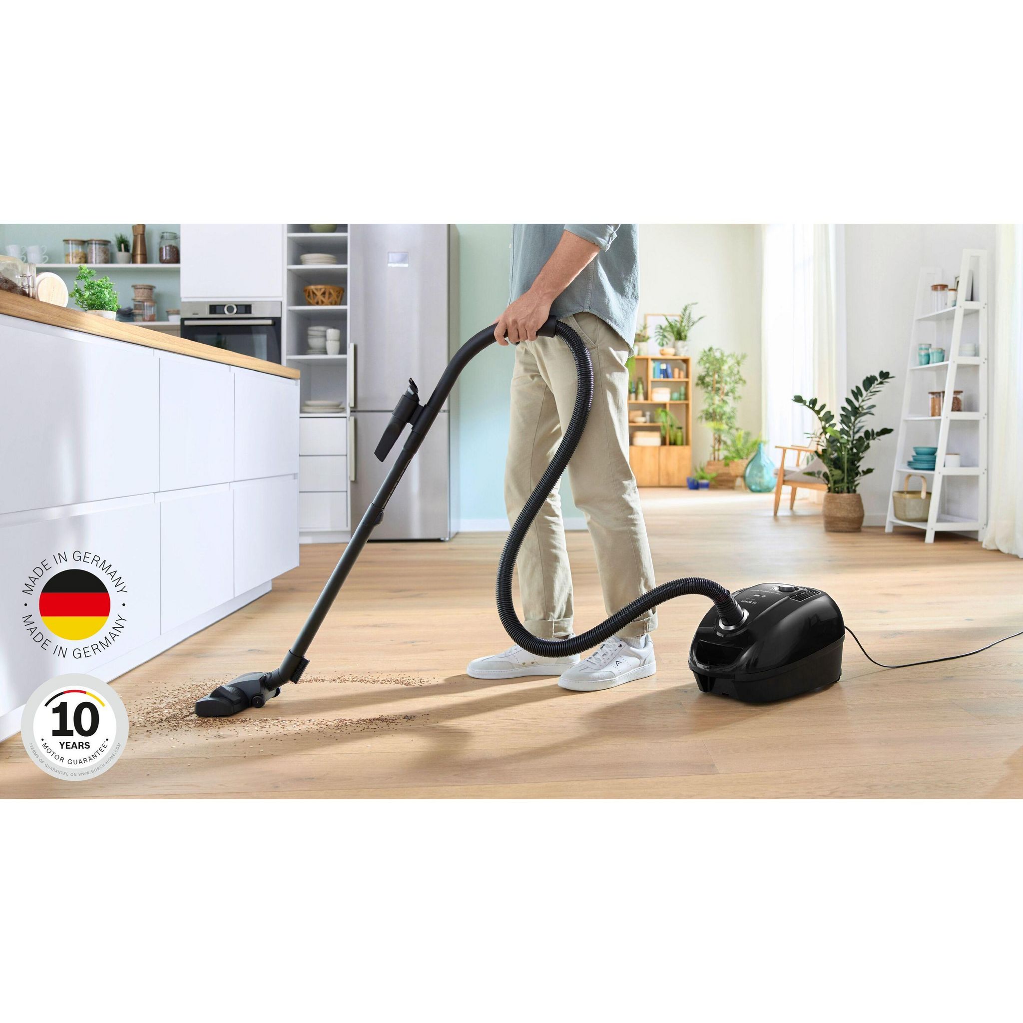 Voir la diapositive 7 : BOSCH Aspirateur traîneau BGB38BA3T - Noir