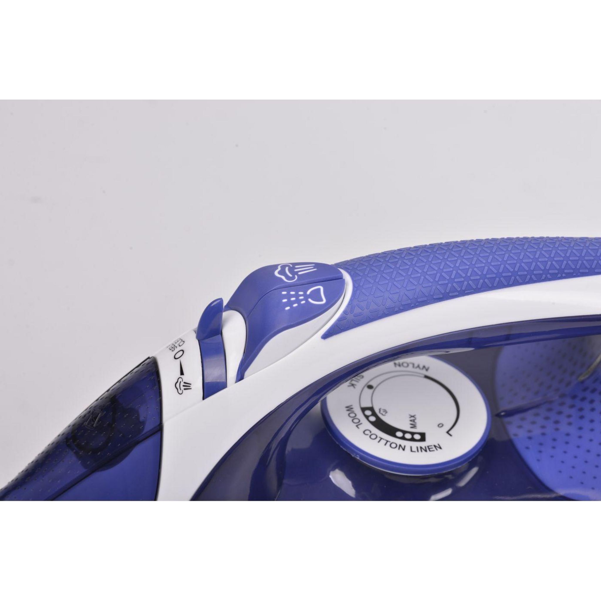 Voir la diapositive 5 : QILIVE Fer à repasser boost - Iron Boost, Q.5847 - Bleu
