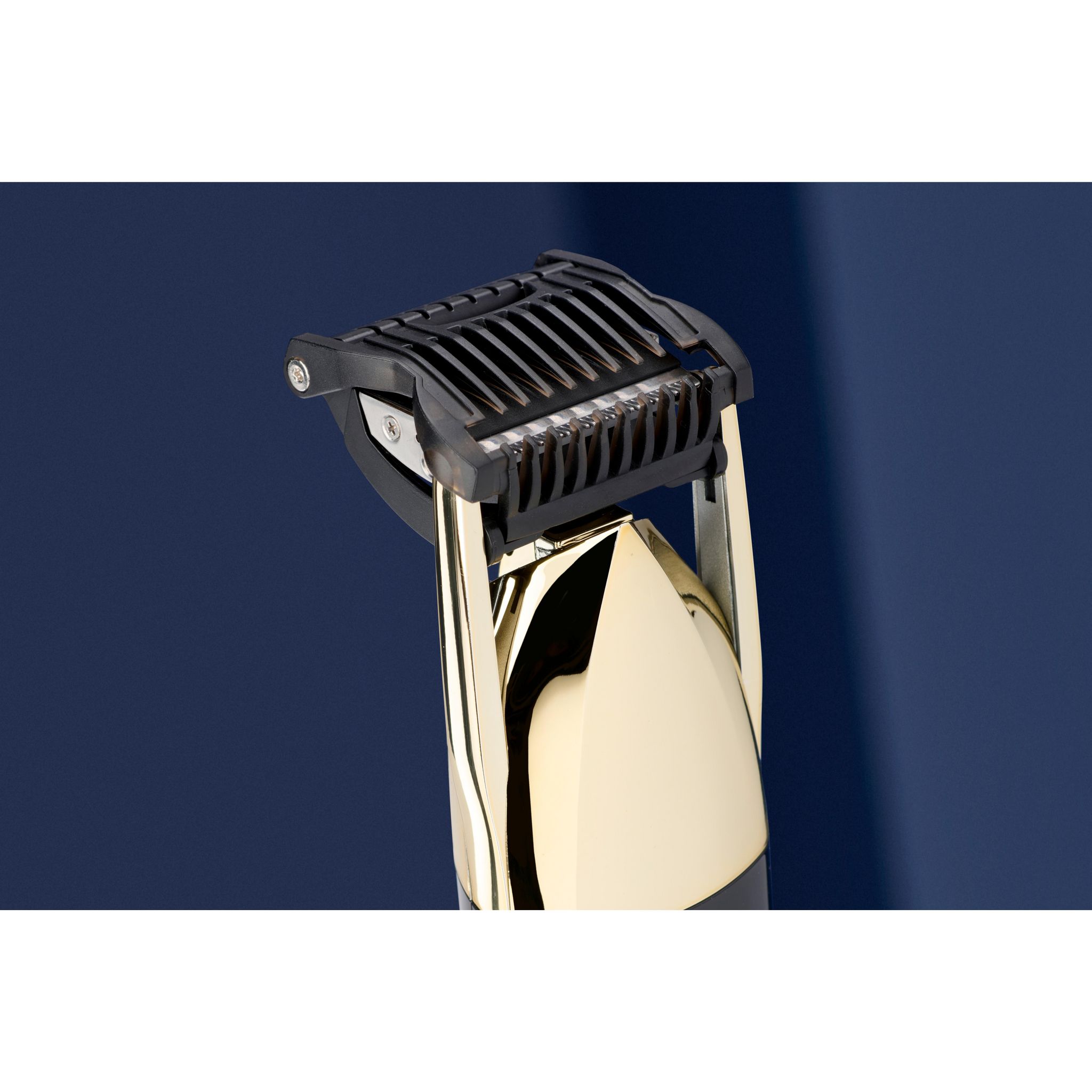 Voir la diapositive 6 : BABYLISS Tondeuse barbe S992E - Bleu