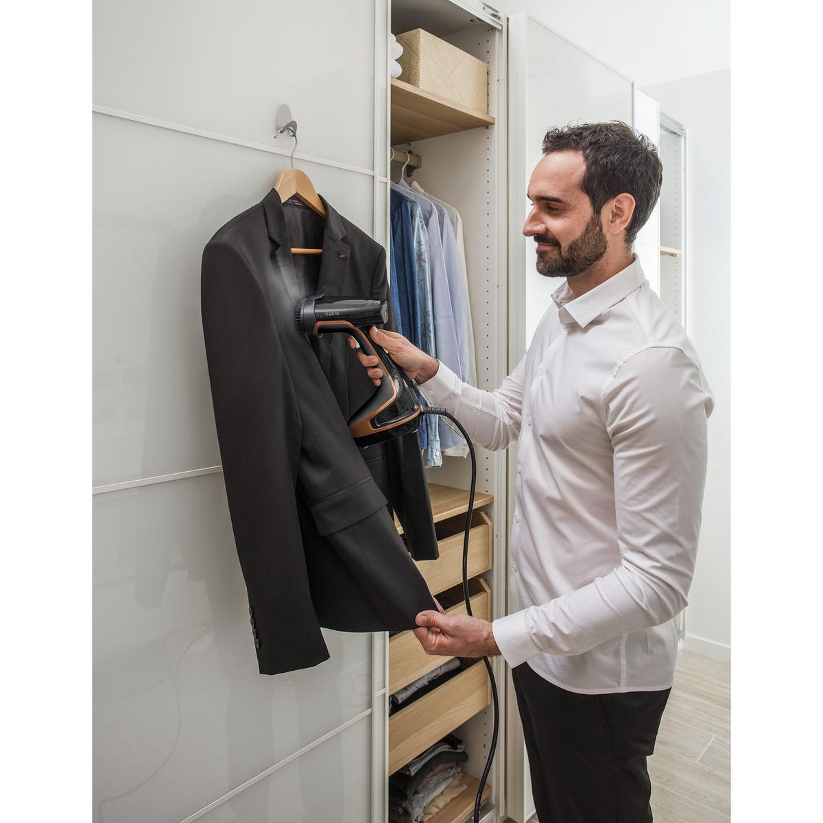 CALOR Défroisseur vapeur DT8103C0 - Noir