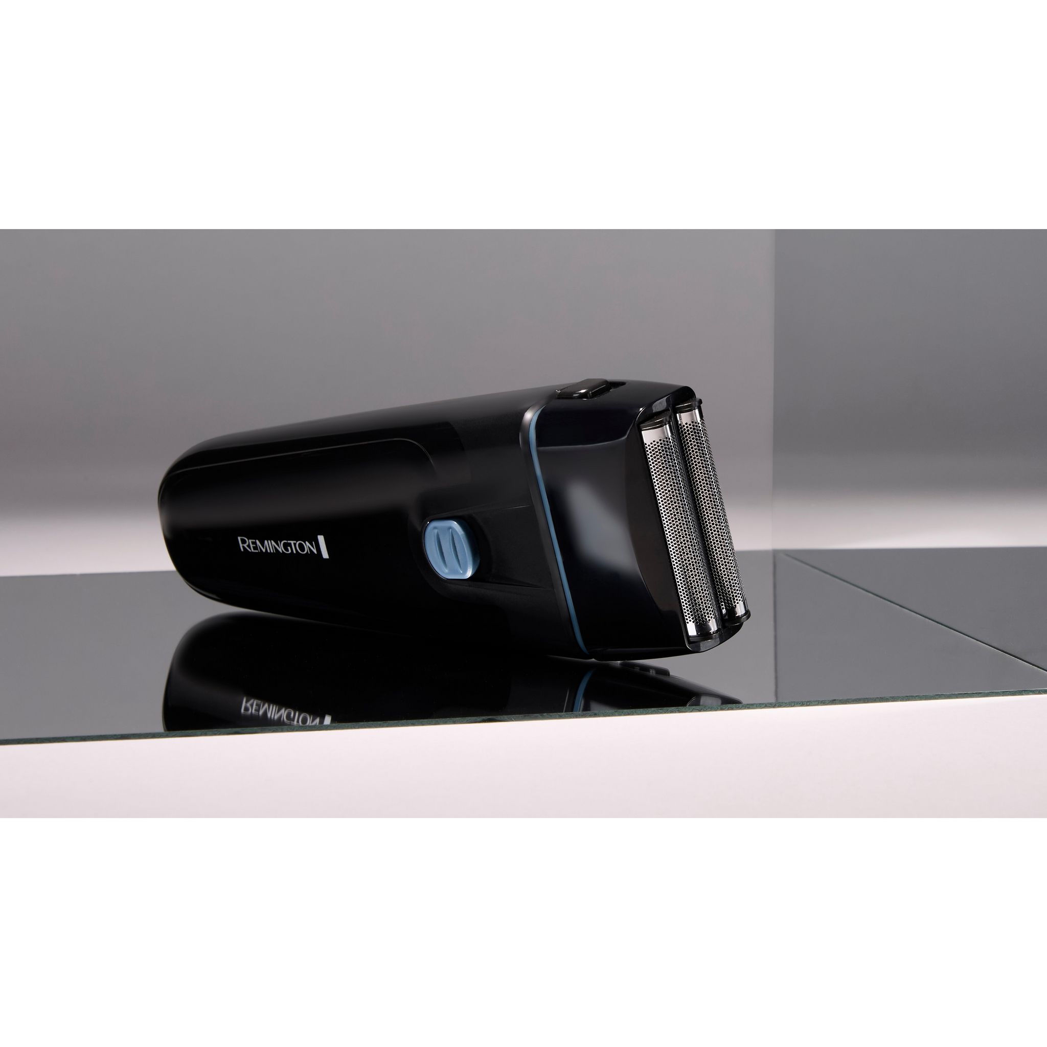 Voir la diapositive 7 : REMINGTON Rasoir à lames électrique F1000 - Noir