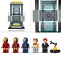 Voir la diapositive 5 : LEGO Marvel 76315 - Le Laboratoire d'Iron Man : La salle des armures