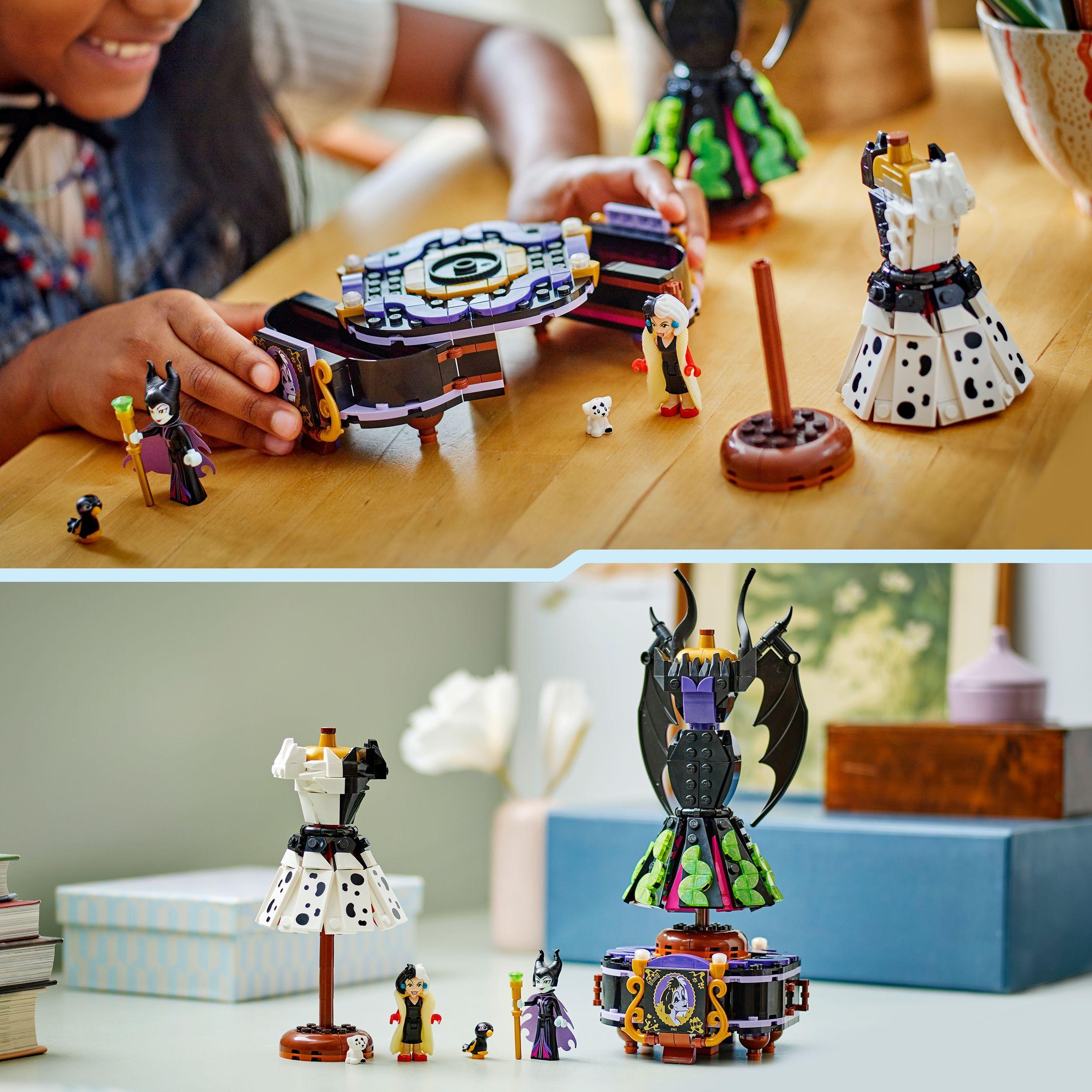 Voir la diapositive 6 : LEGO Disney Villains 43262 Les Robes de Maléfique et Cruella D’Enfer - Jeu dès 9 ans