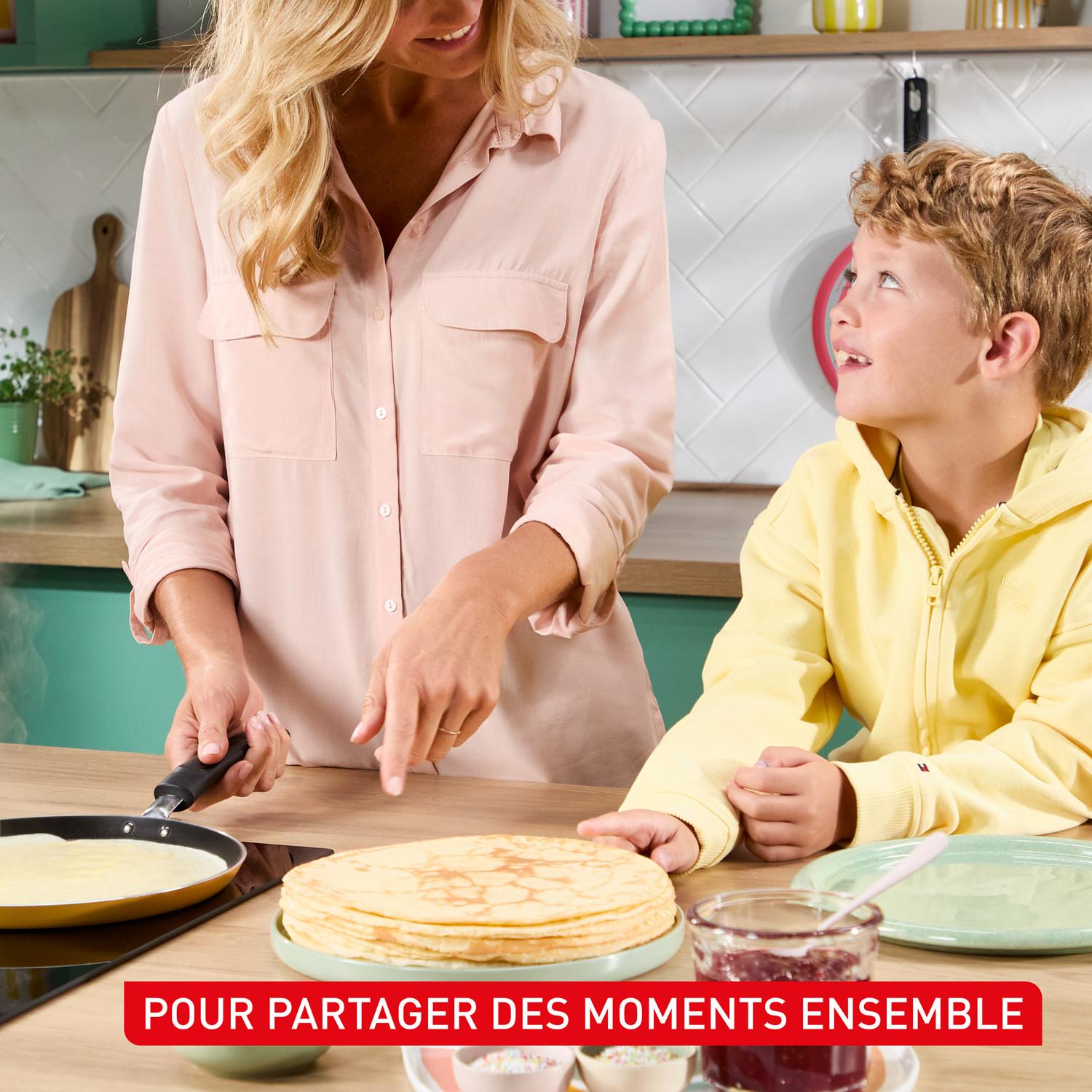 Voir la diapositive 3 : TEFAL Crêpière 28 cm jaune tous feux dont induction