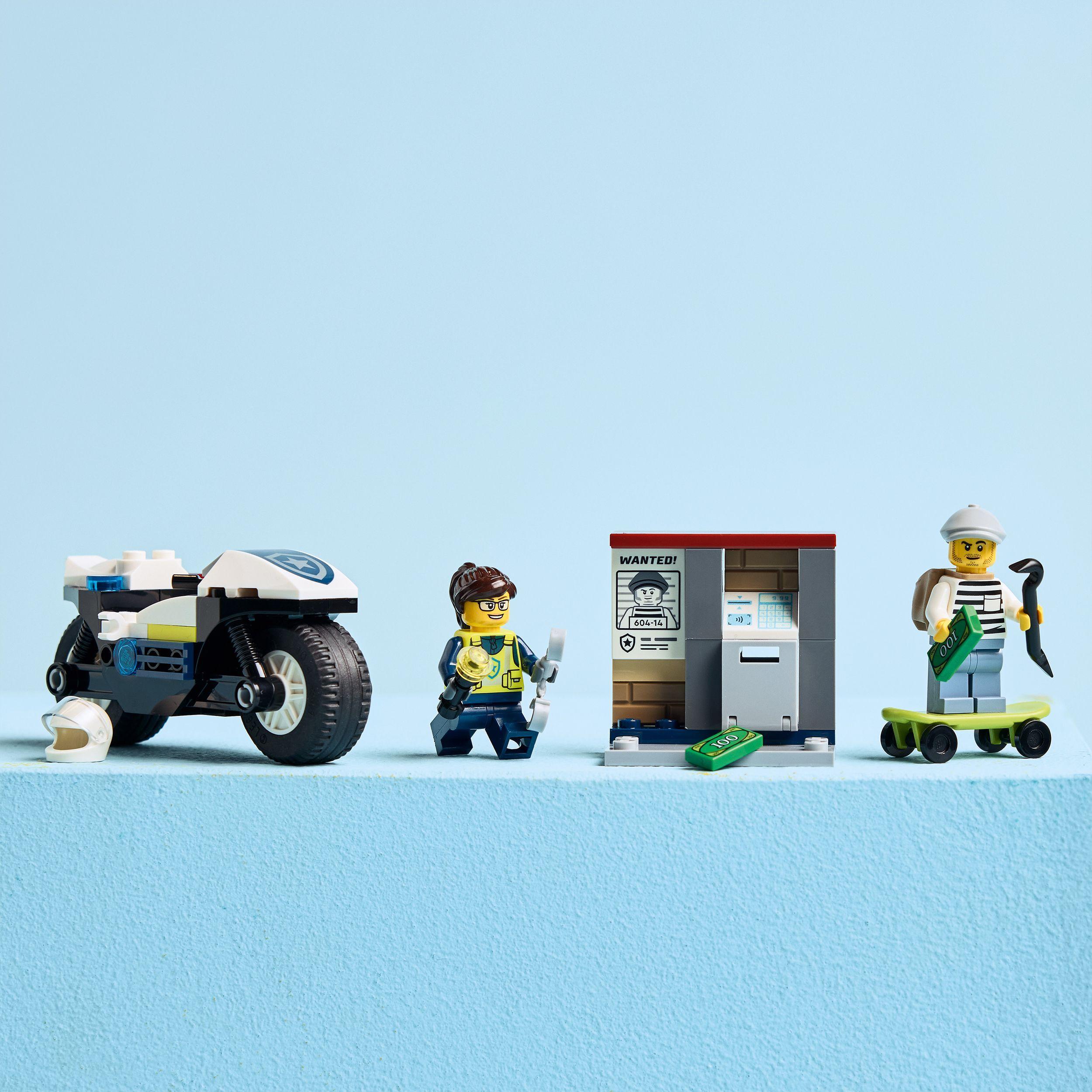 Voir la diapositive 6 : LEGO City 60455 La Course-Poursuite en Moto de Police - Jeu de construction dès 4 ans