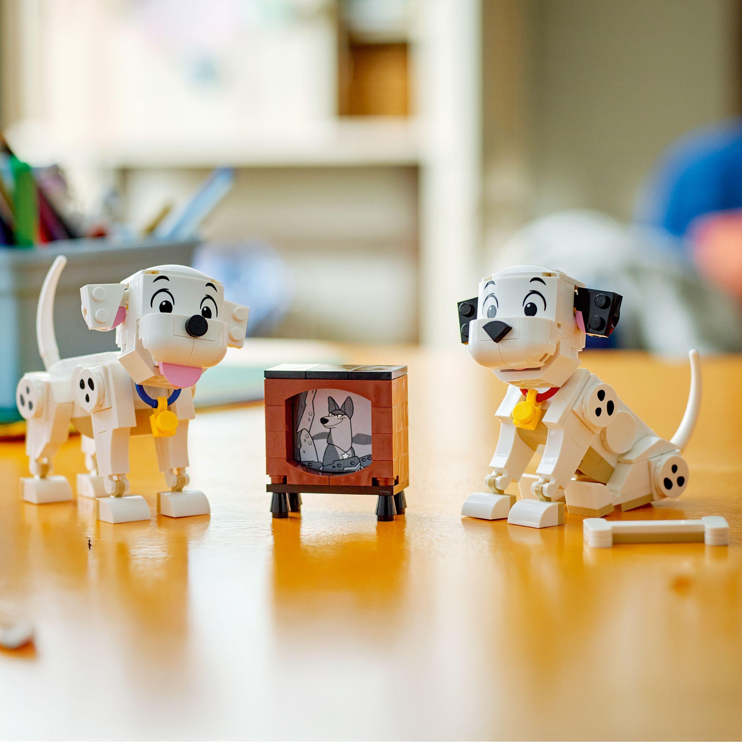 Voir la diapositive 6 : LEGO Disney 43271 - Lucky et Penny, les chiots des 101 Dalmatiens