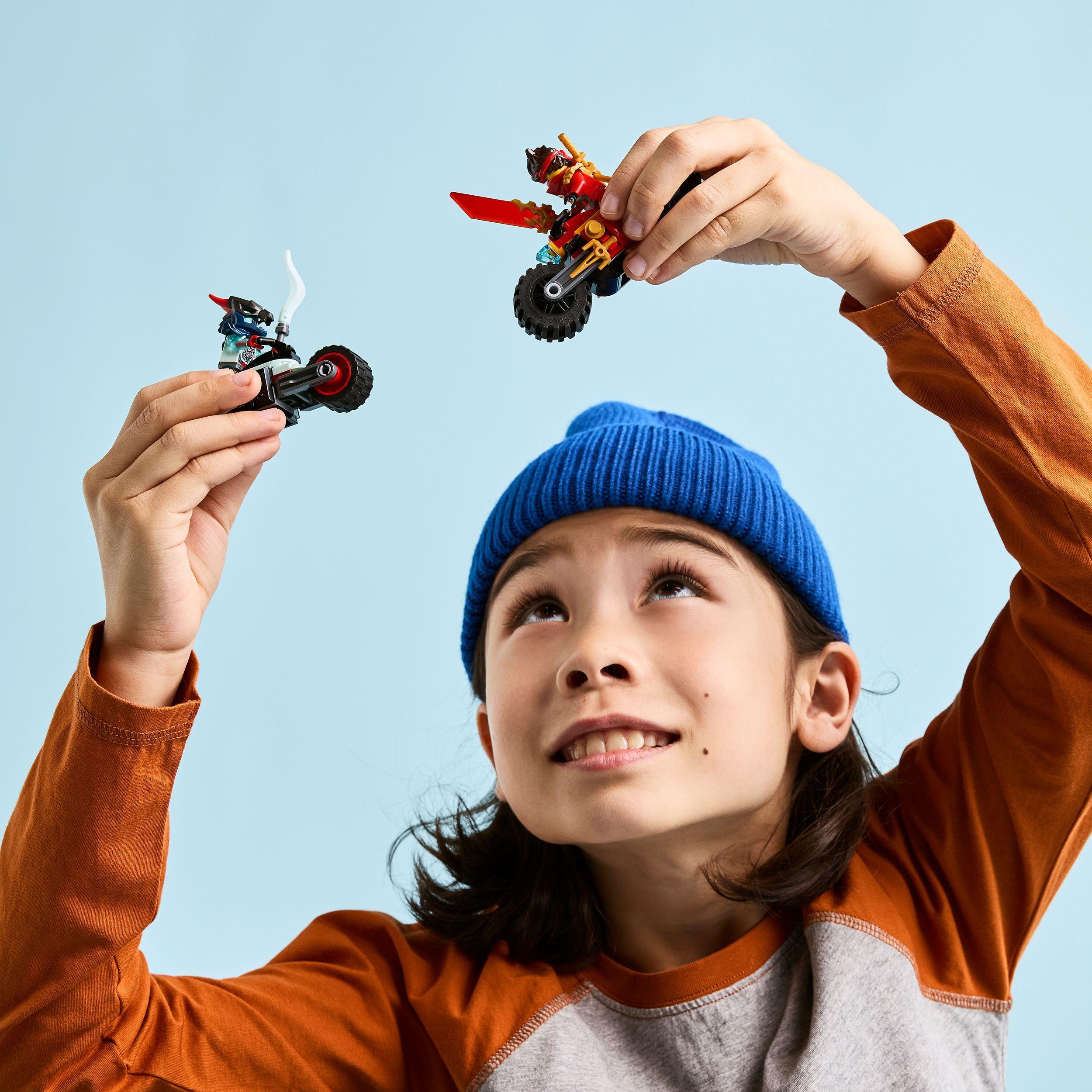 Voir la diapositive 7 : LEGO NINJAGO 71838 Kai et la Course de Motos - Jeu de Construction Garçon ou Fille 6 ans
