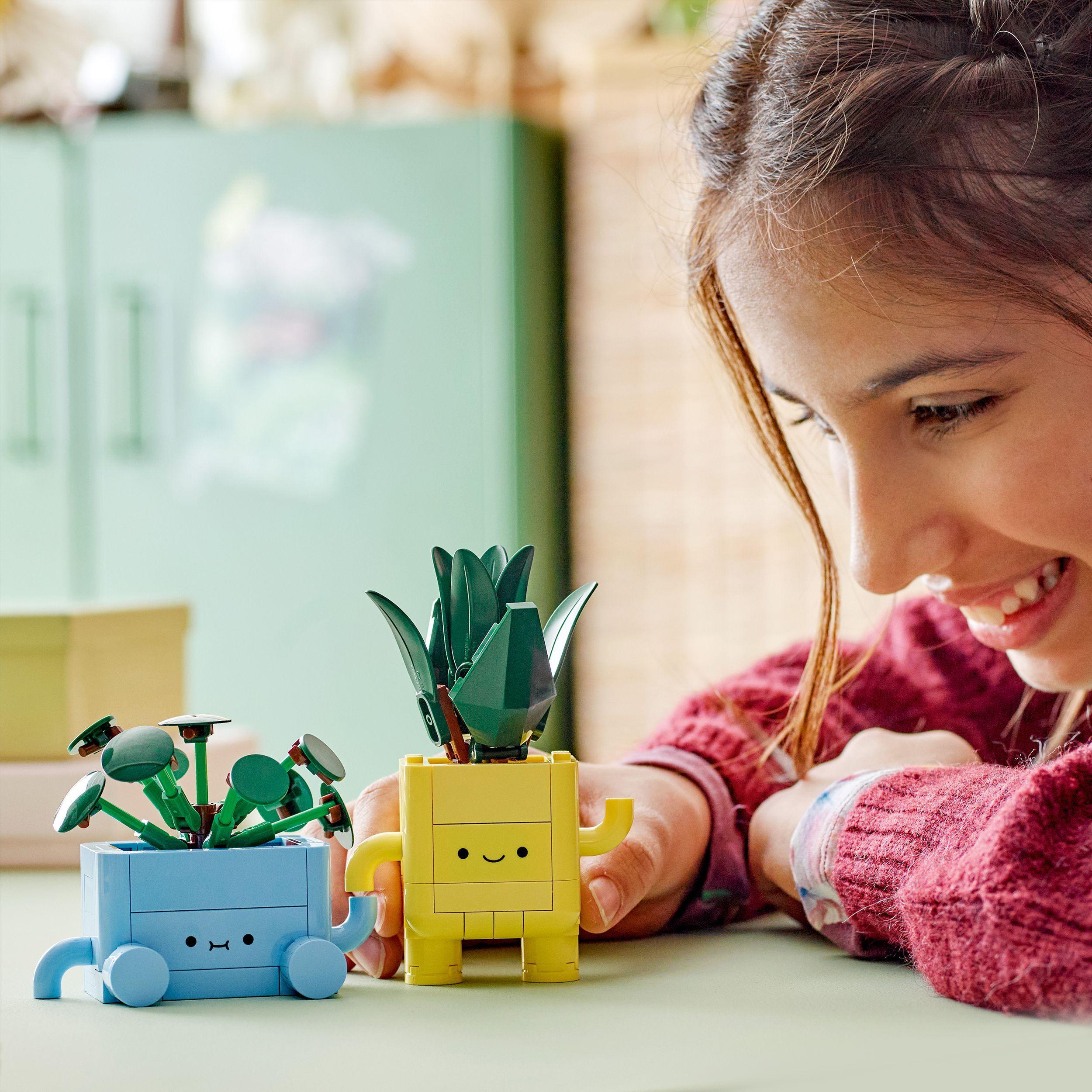 Voir la diapositive 7 : LEGO Botanicals 10349 Petites Plantes Souriantes - Jeu de Construction dès 9 ans - Cadeau