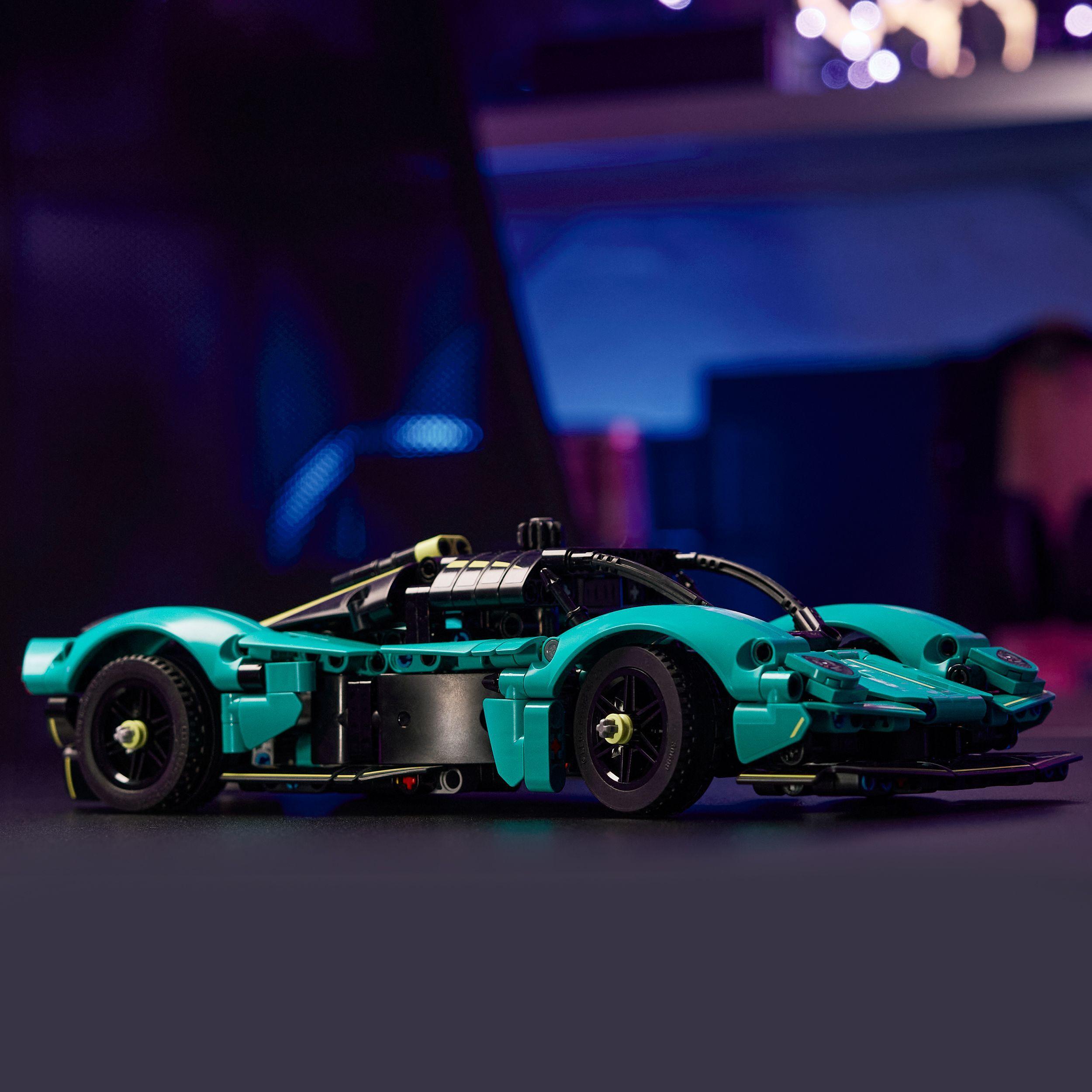 Voir la diapositive 6 : LEGO Technic 42208 Aston Martin Valkyrie - Jeu de Construction pour Garçon dès 9 ans