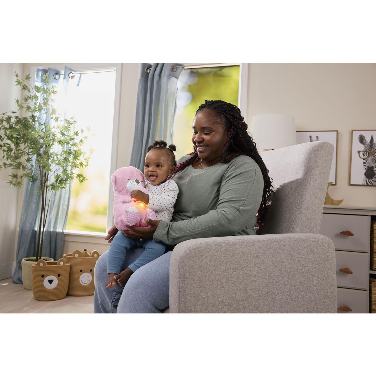 MATTEL Peluche Ma loutre Câlins - Rose