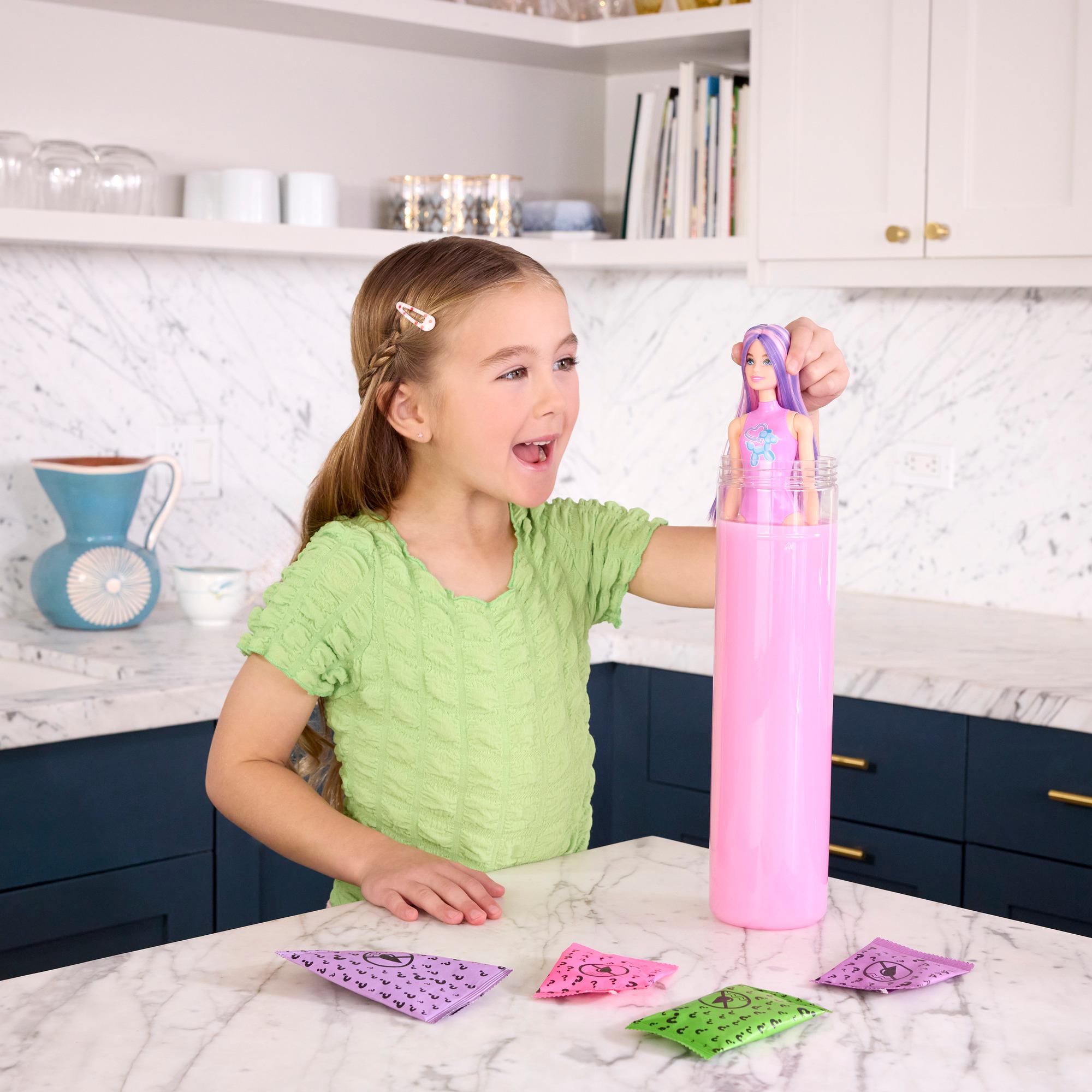 Voir la diapositive 3 : MATTEL Poupée Barbie Color Reveal Ballon