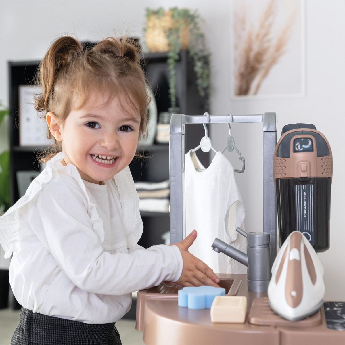 SMOBY Buanderie pour laver et nettoyer le linge Rowenta