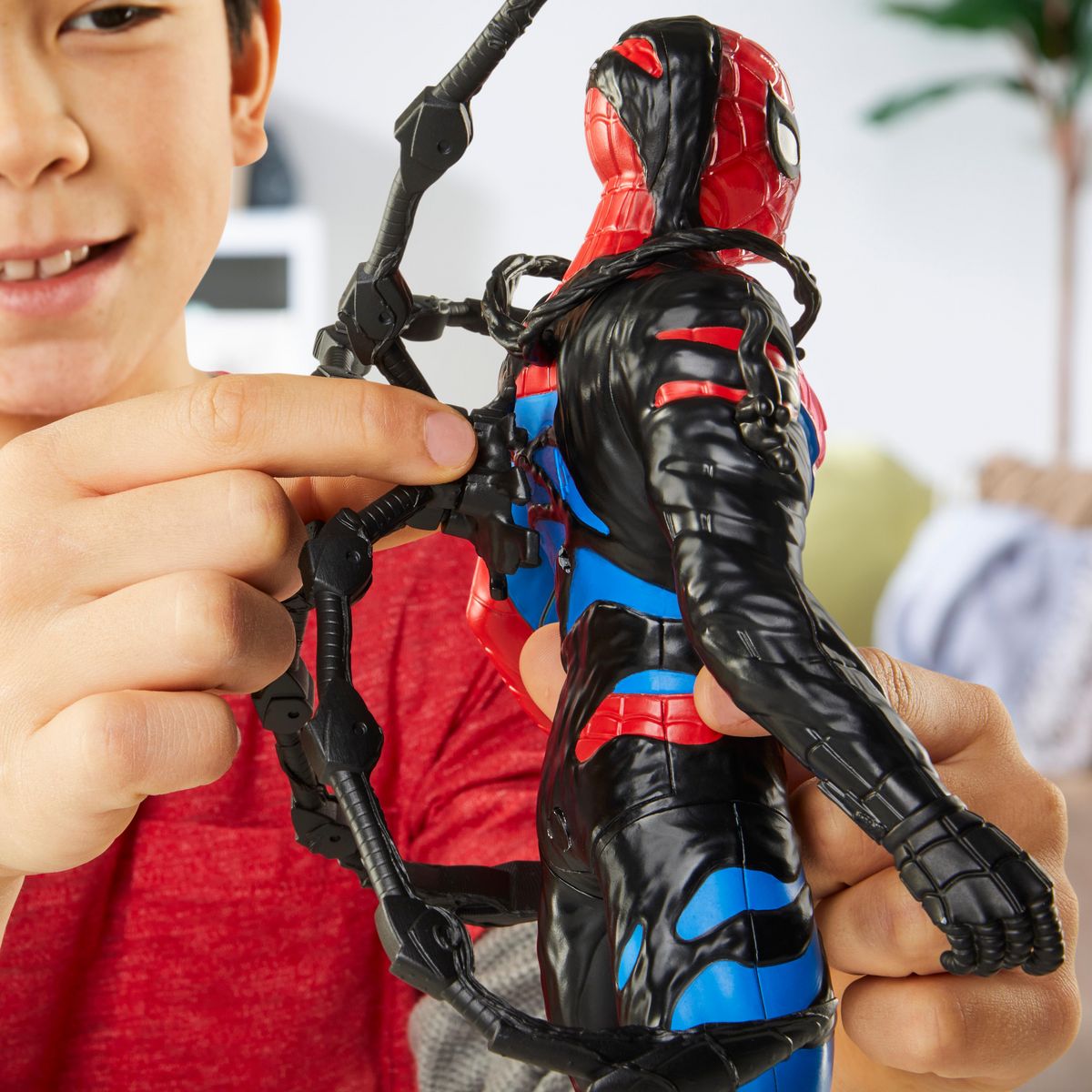 HASBRO Figurine Spiderman Venom Versus Métamorphose Liquide