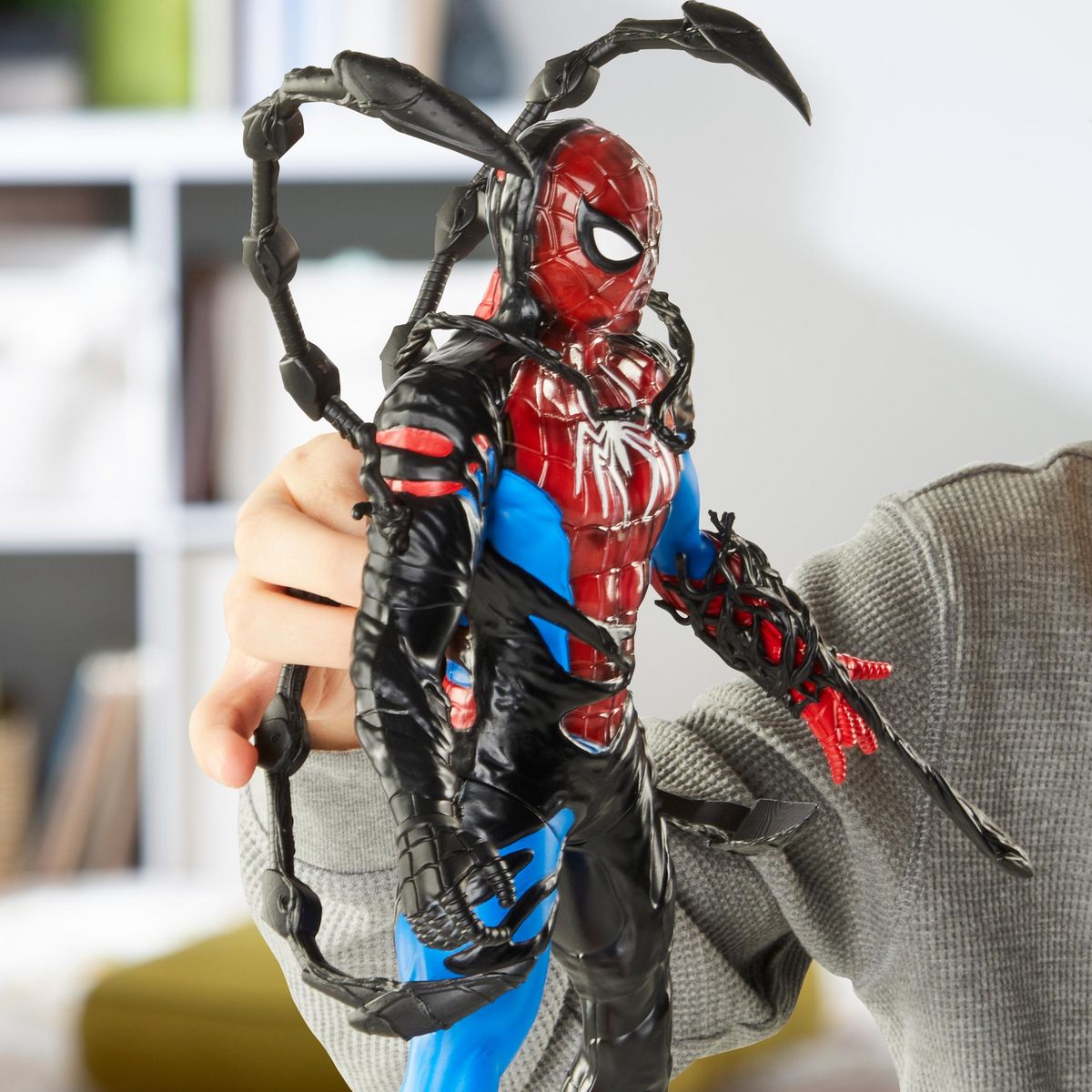 HASBRO Figurine Spiderman Venom Versus Métamorphose Liquide