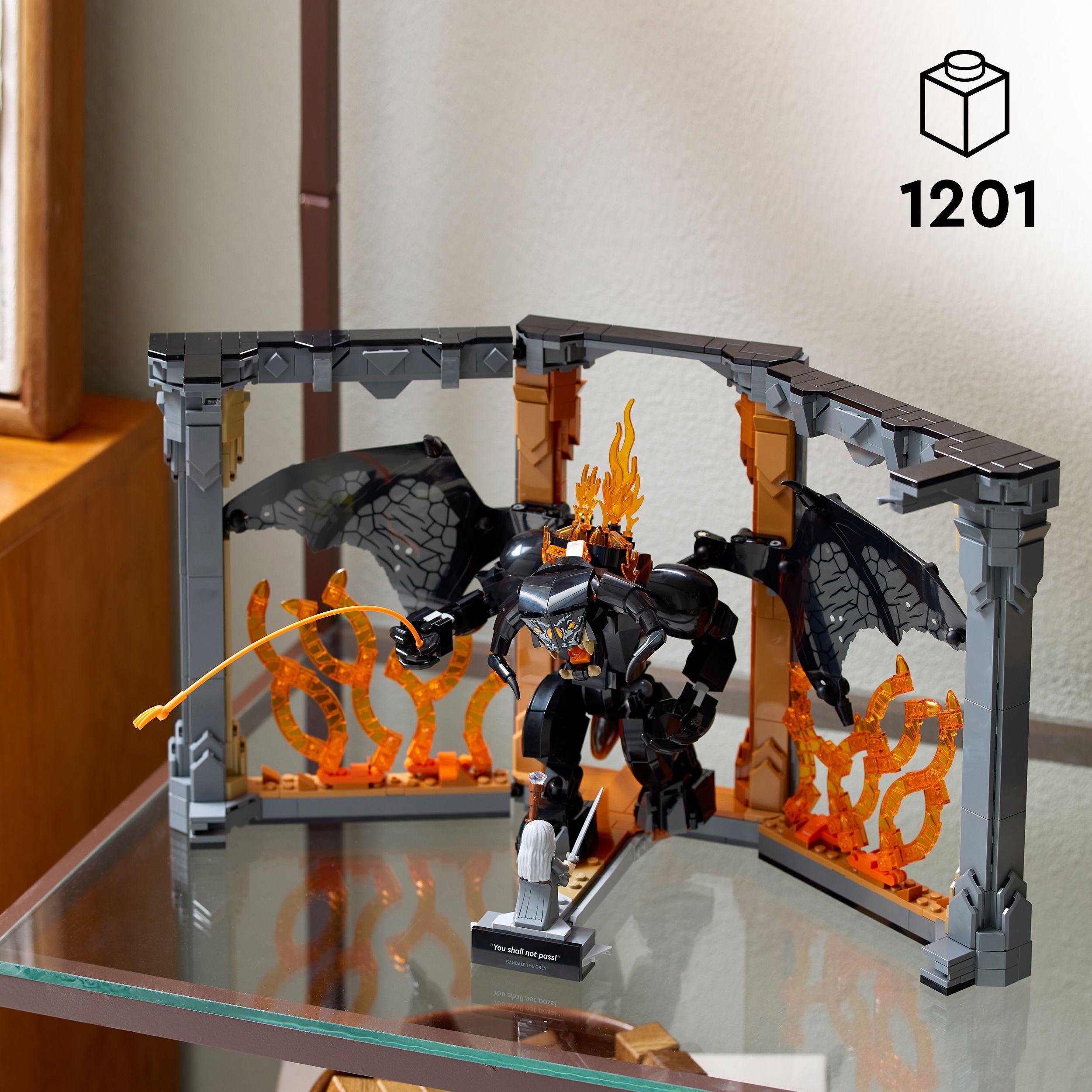 Voir la diapositive 3 : LEGO Icons 10367 Le Seigneur des Anneaux : Book Nook du Balrog - Set pour Adulte - Déco