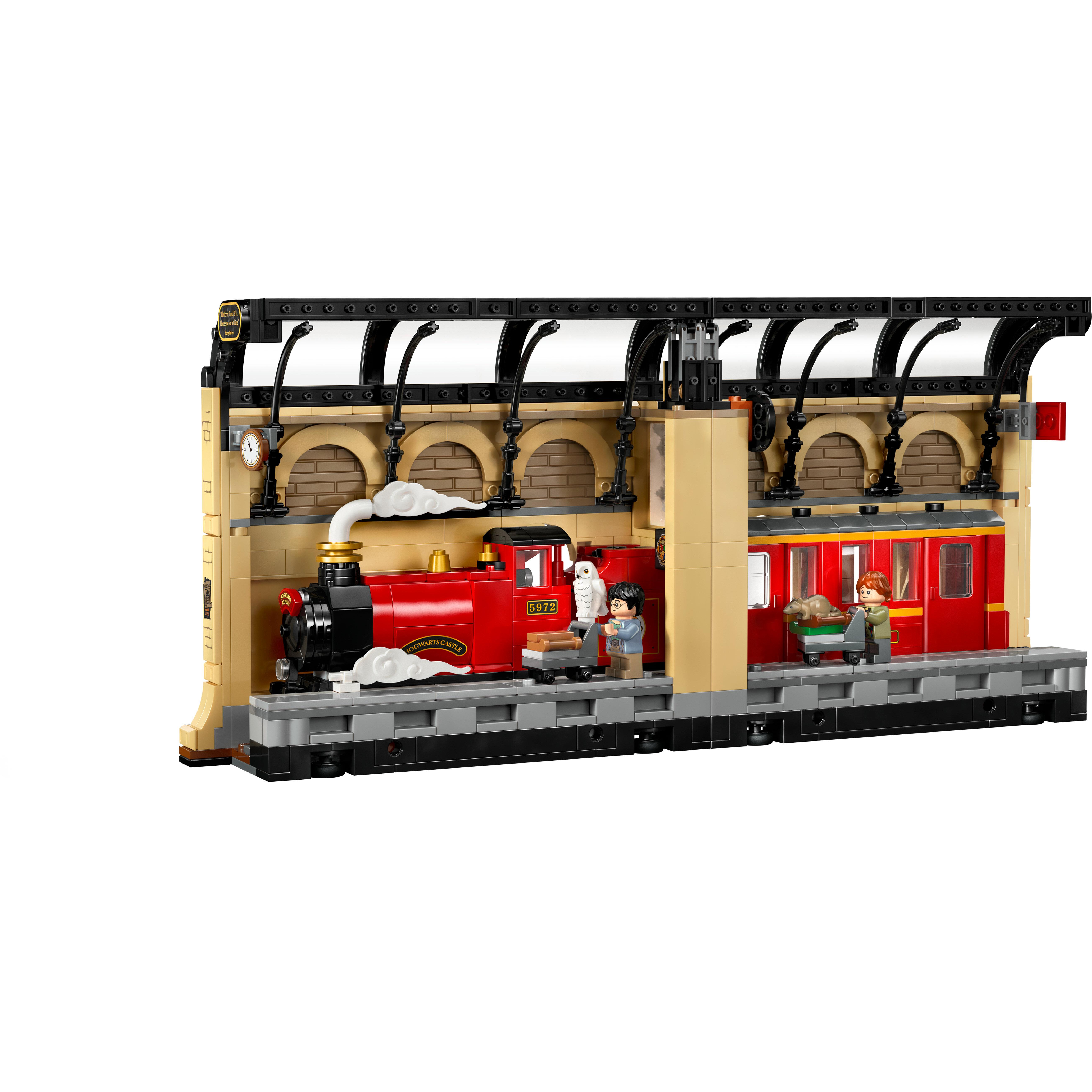 Voir la diapositive 2 : LEGO Harry Potter 76450 Book Nook : le Poudlard Express - Jeu pour Garçon dès 10 Ans