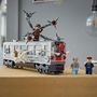 Voir la diapositive 6 : LEGO Marvel 76321 - La Scène de train de Spiderman et Docteur Octopus
