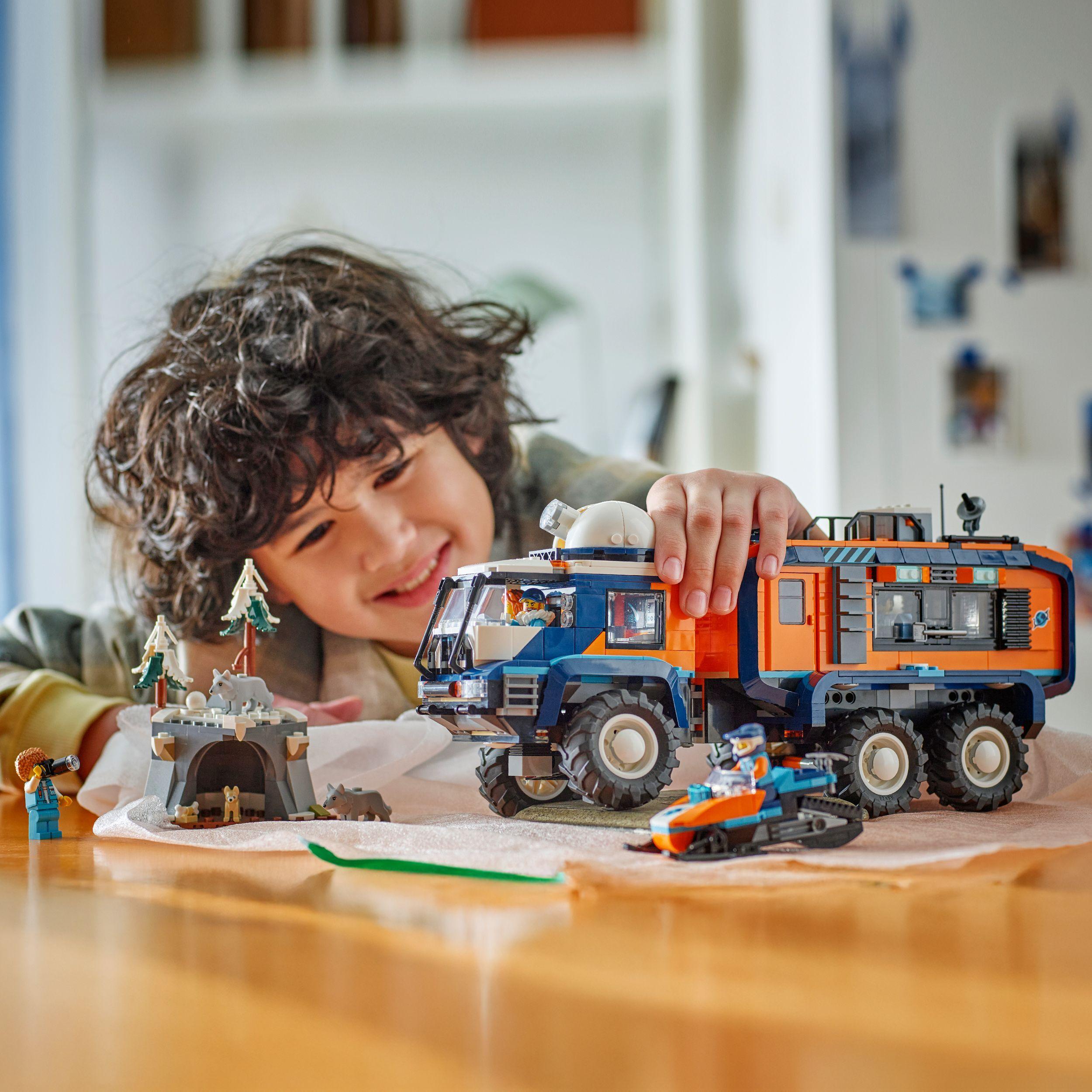 Voir la diapositive 7 : LEGO City 60471 Le Camion Scientifique des Explorateurs en Arctique - Jeu 8 ans - Cadeau