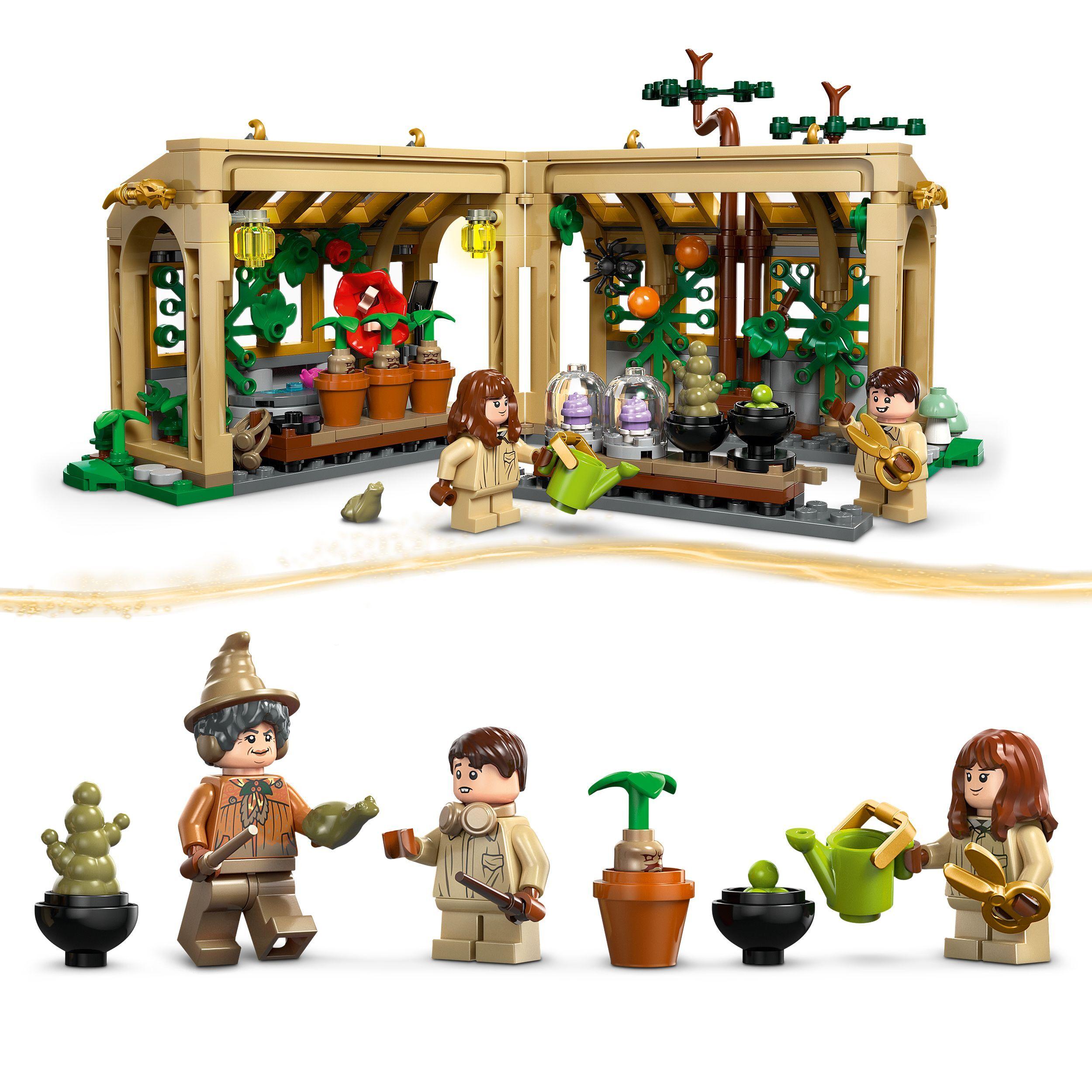 Voir la diapositive 5 : LEGO Harry Potter 76445 Le Château de Poudlard : Le Cours de Botanique - Jouet dès 8 ans