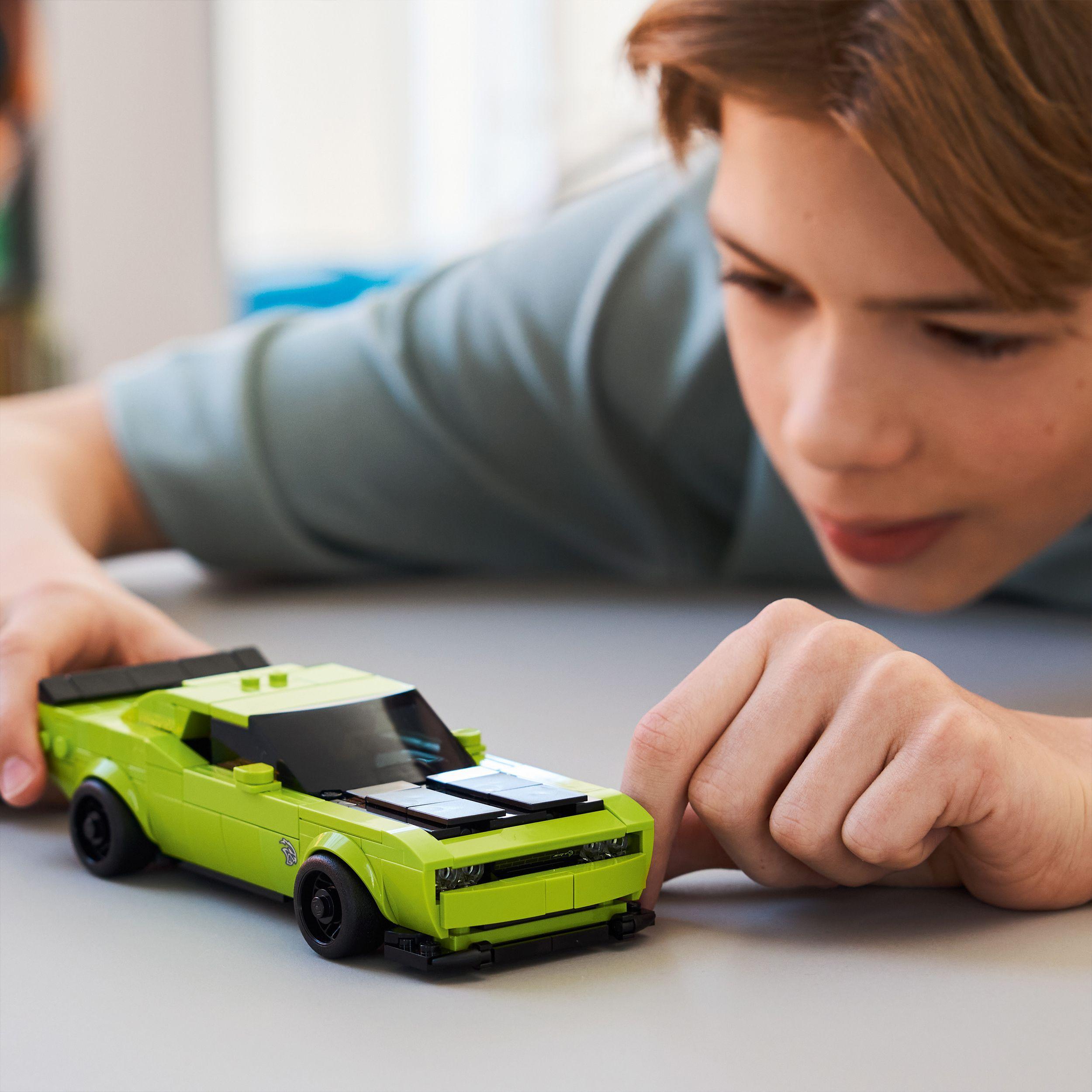 Voir la diapositive 7 : LEGO Speed Champions 77237 Voiture de Sport Dodge Challenger SRT Hellcat - Jouet dès 9 ans