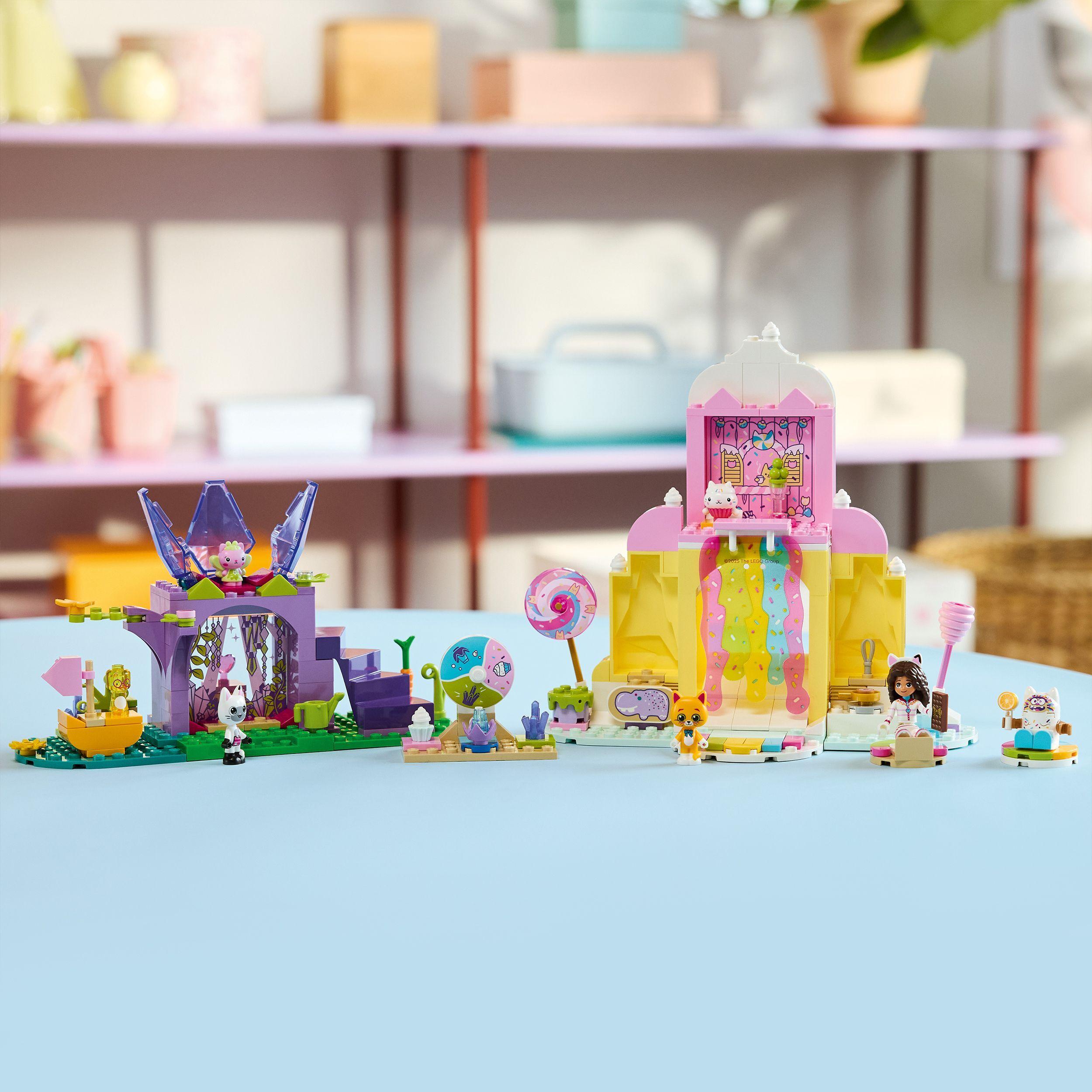 Voir la diapositive 6 : LEGO Gabby et la Maison Magique 11205 La Montagne de Friandises et le Jardin de Fée Minette