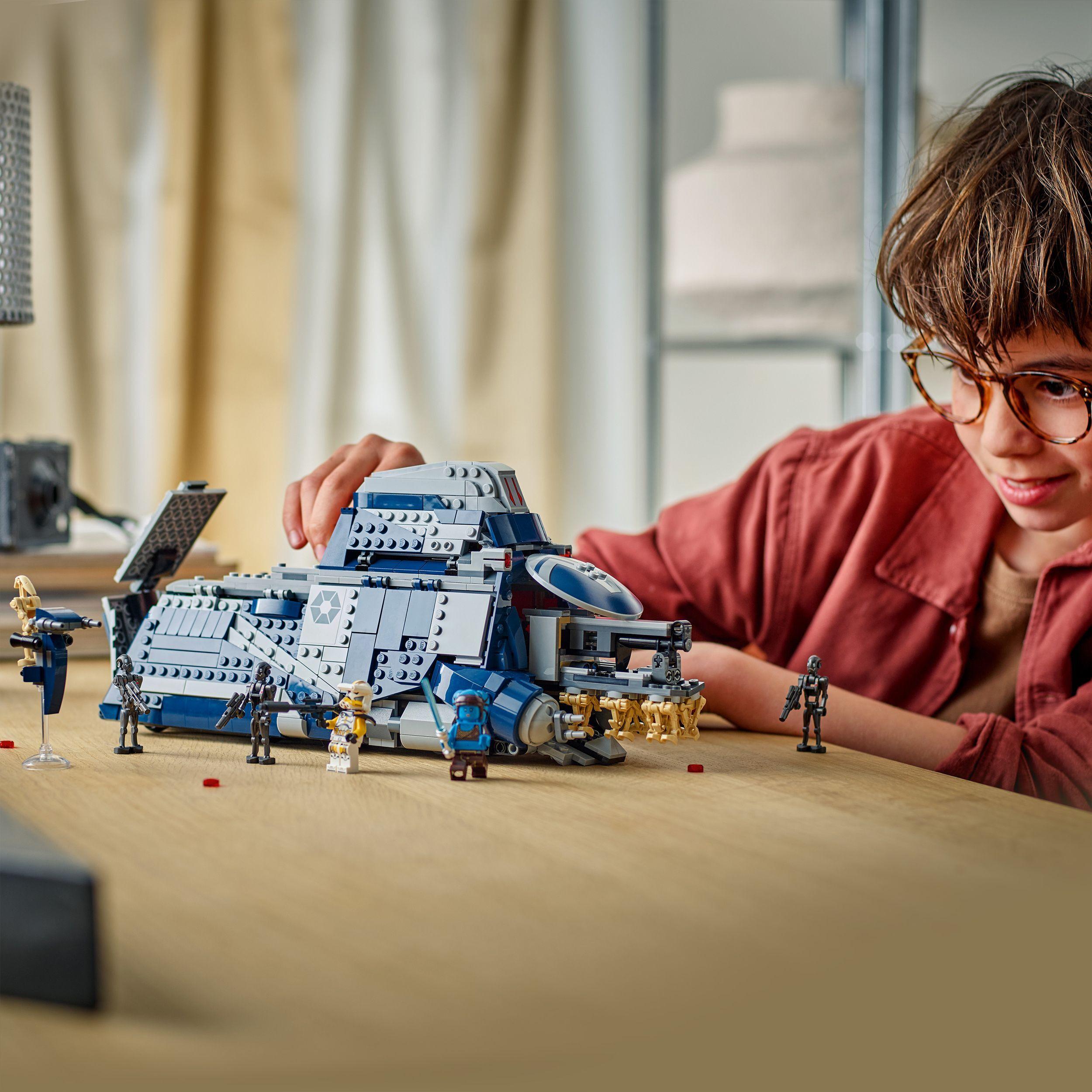 Voir la diapositive 7 : LEGO Star Wars 75435 The Clone Wars Le MTT des Séparatistes de la Bataille de Felucia