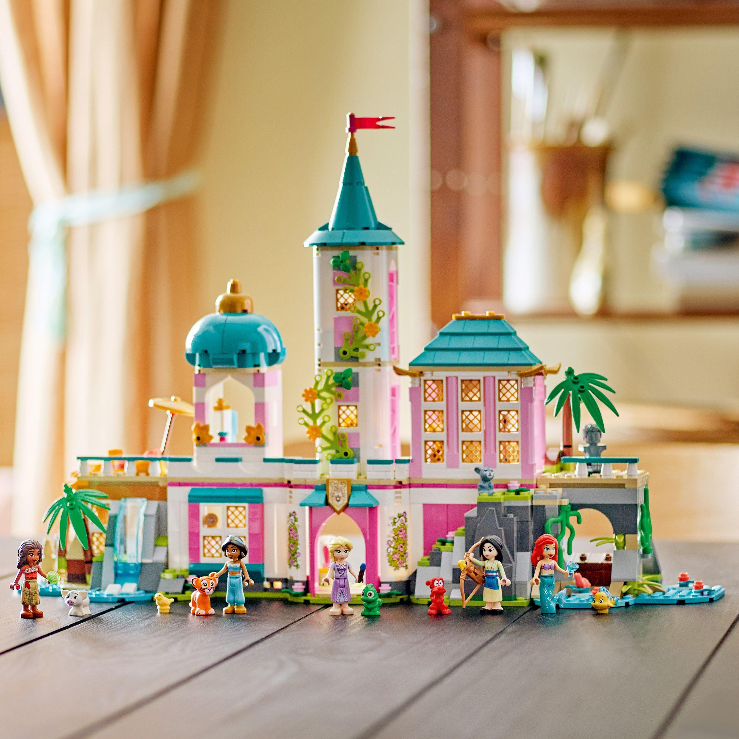 Voir la diapositive 6 : LEGO Disney 43267 Le Château des Princesses et les Animaux Royaux - Jouet dès 6 ans
