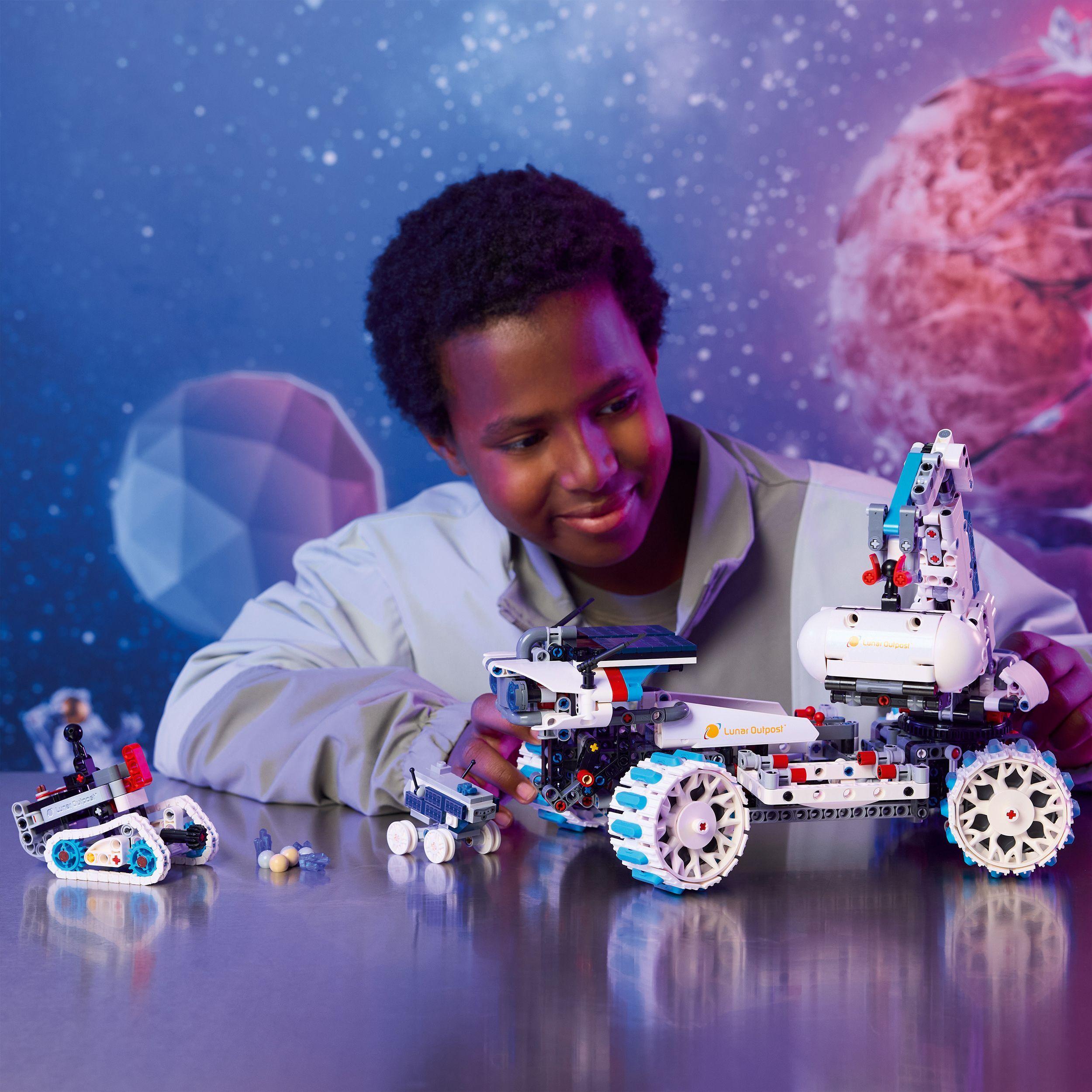 Voir la diapositive 7 : LEGO Technic 42211 Véhicule Lunaire Lunar Outpost - Jeu de Construction pour Garçon 10 ans