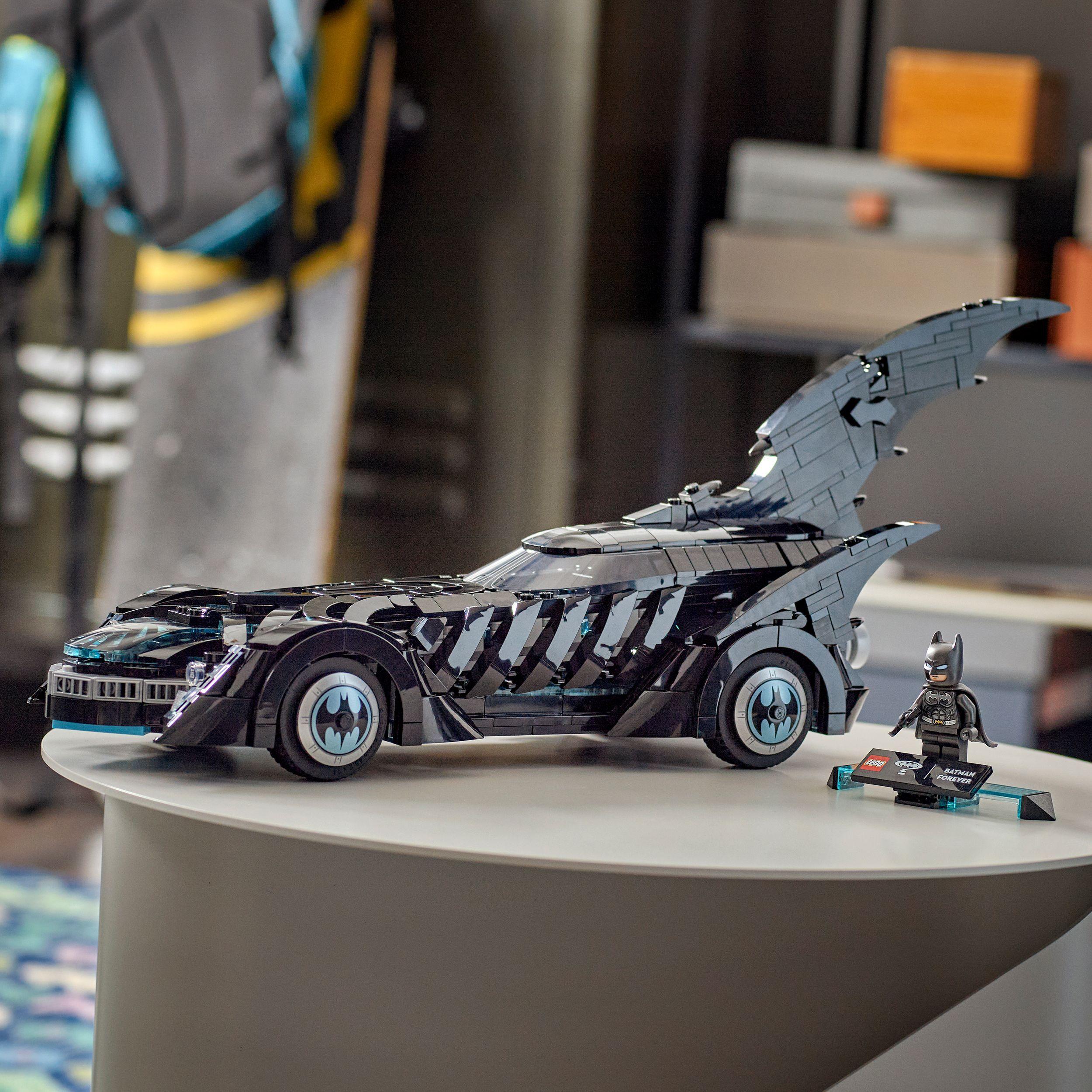 Voir la diapositive 6 : LEGO DC Batman 76304 Batmobile Batman Forever - Jeu de Construction dès 12 ans - Voiture
