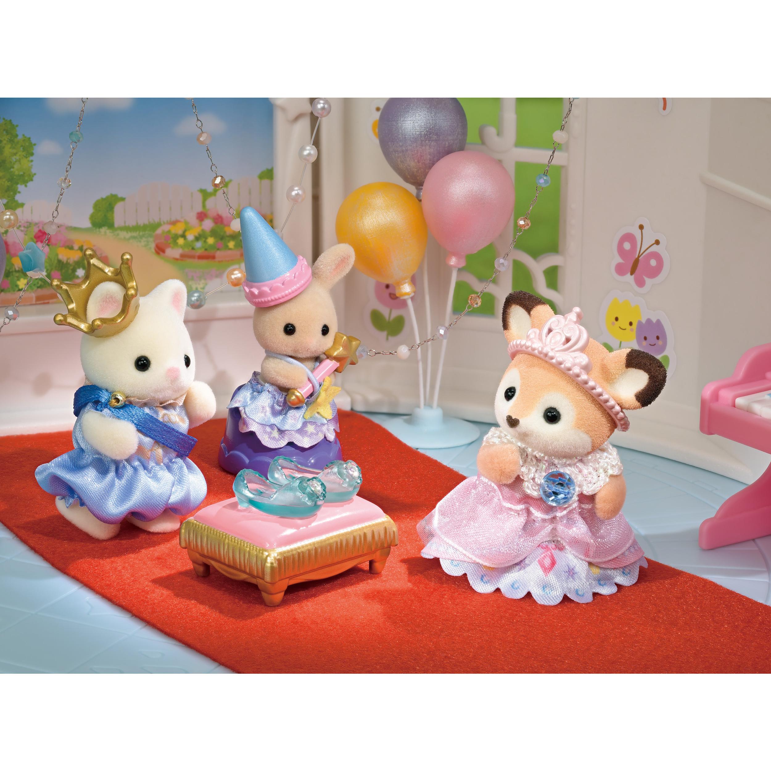 Voir la diapositive 6 : EPOCH D'ENFANCE Théâtre crèche Famille Sylvanian