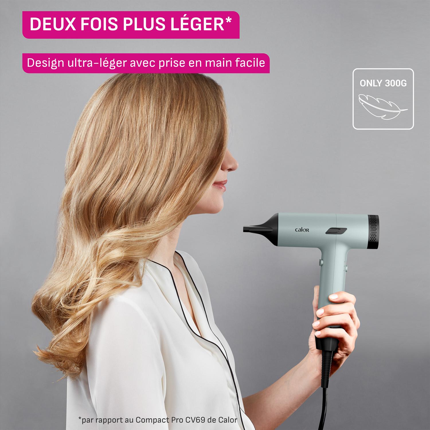 Voir la diapositive 4 : CALOR Sèche cheveux TINY HY7120C0 - Gris