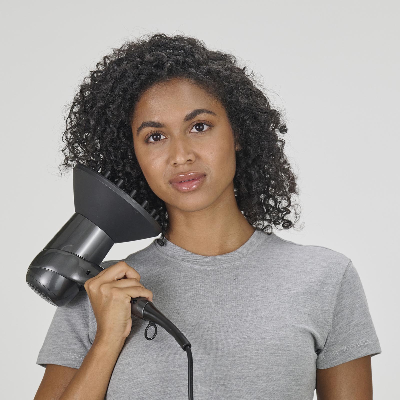 Voir la diapositive 11 : BABYLISS Sèche cheveux D6200DE - Gris