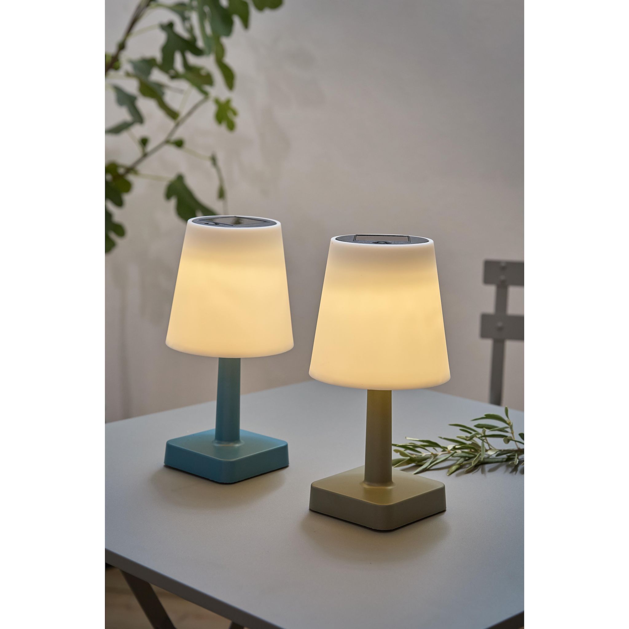 Voir la diapositive 2 : GARDENSTAR Lampe solaire à poser H23,2 cm noire